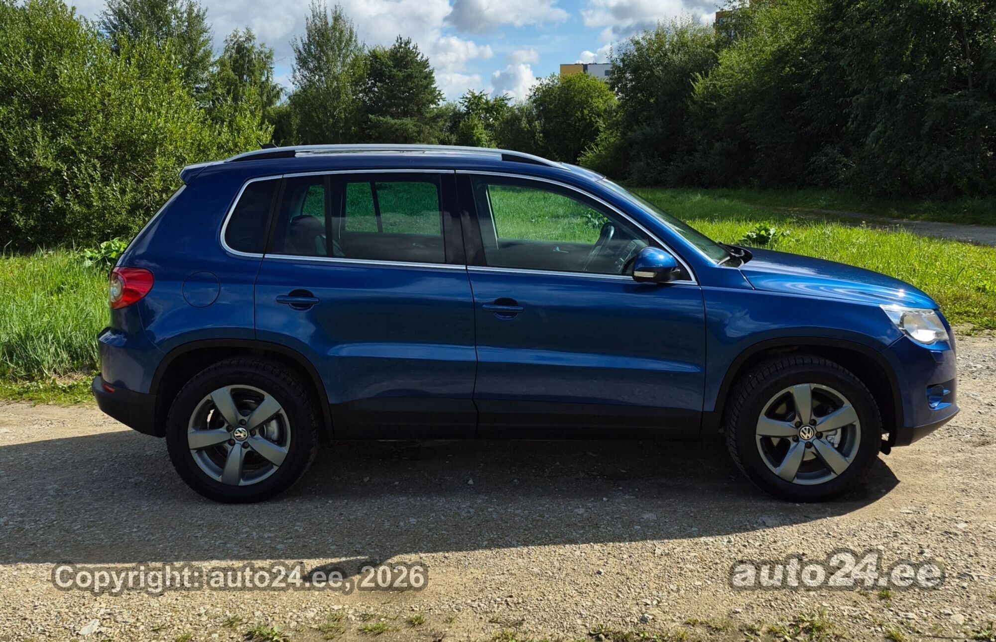 Volkswagen Tiguan 2009 — engine 1390 cm³ (110 kW)