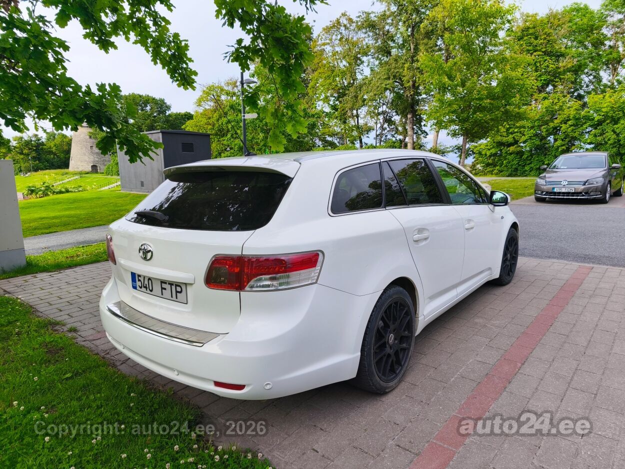 Toyota Avensis - 6