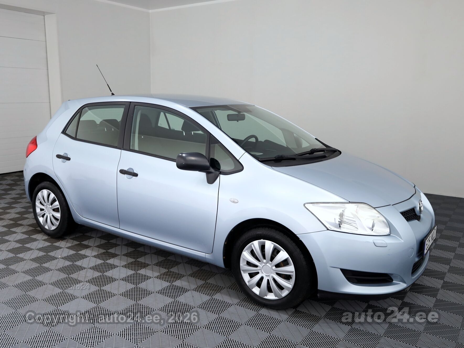 Toyota Auris - 1