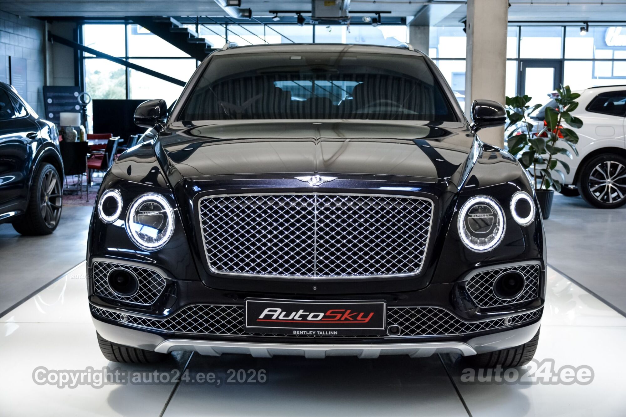 Bentley Bentayga W12 6.0 447kW 2017, photo 2/10