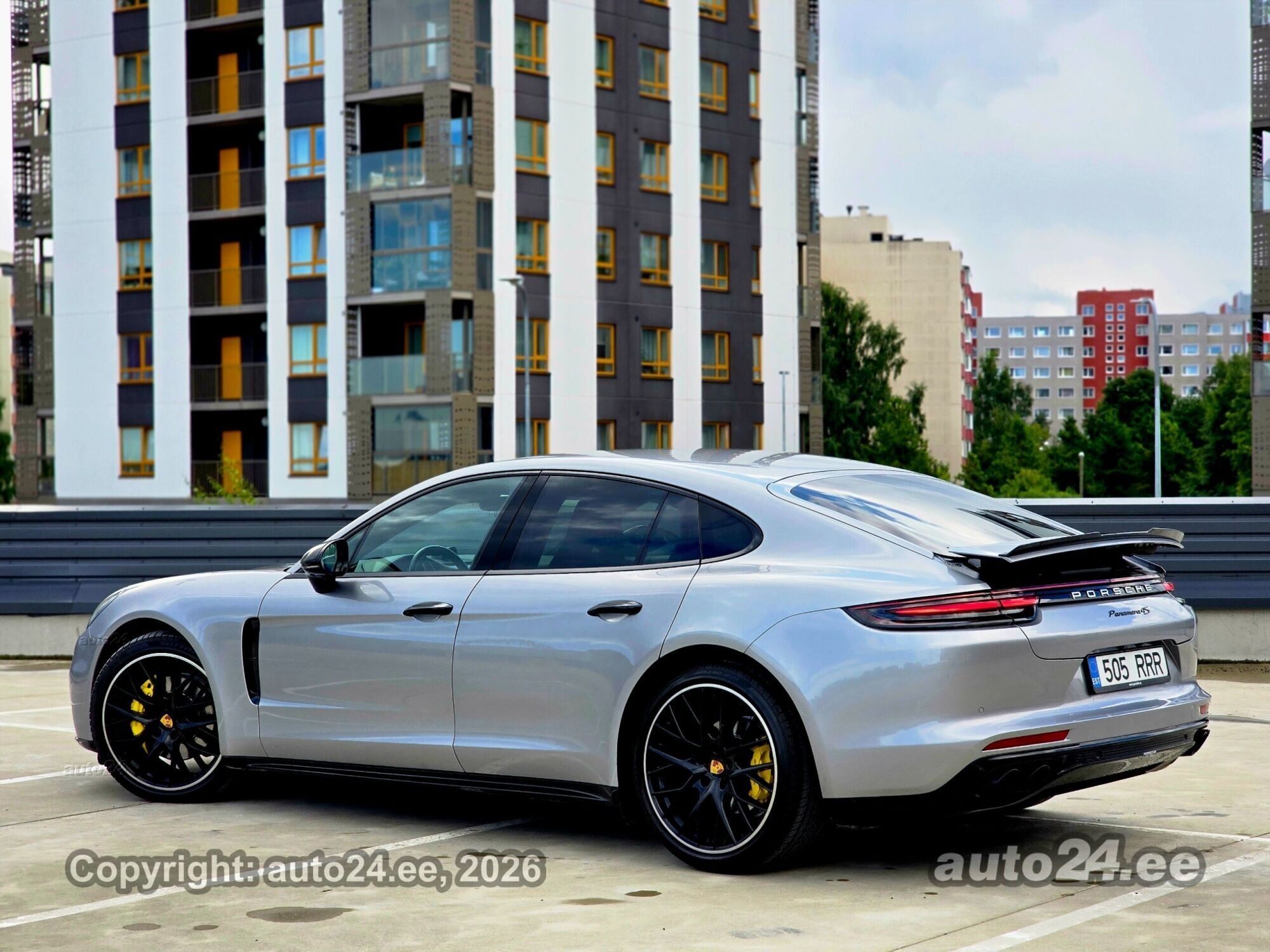 Porsche Panamera - 5
