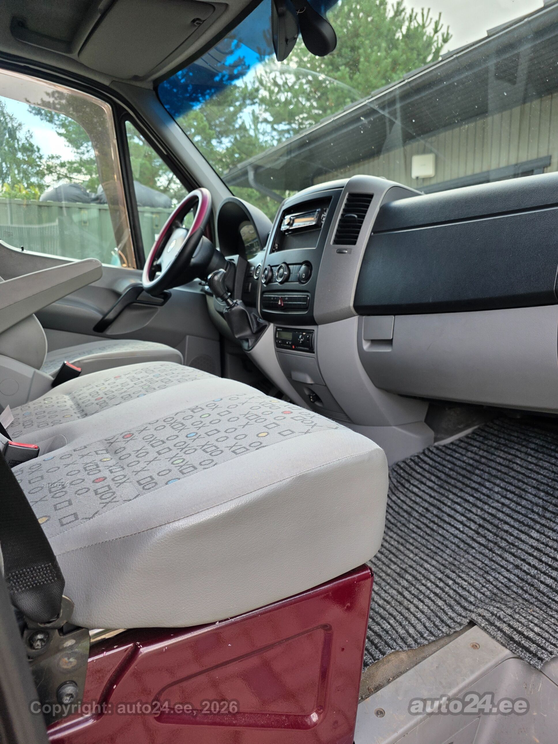 Volkswagen Crafter 2.5 120kW 2007, kuva 6/8