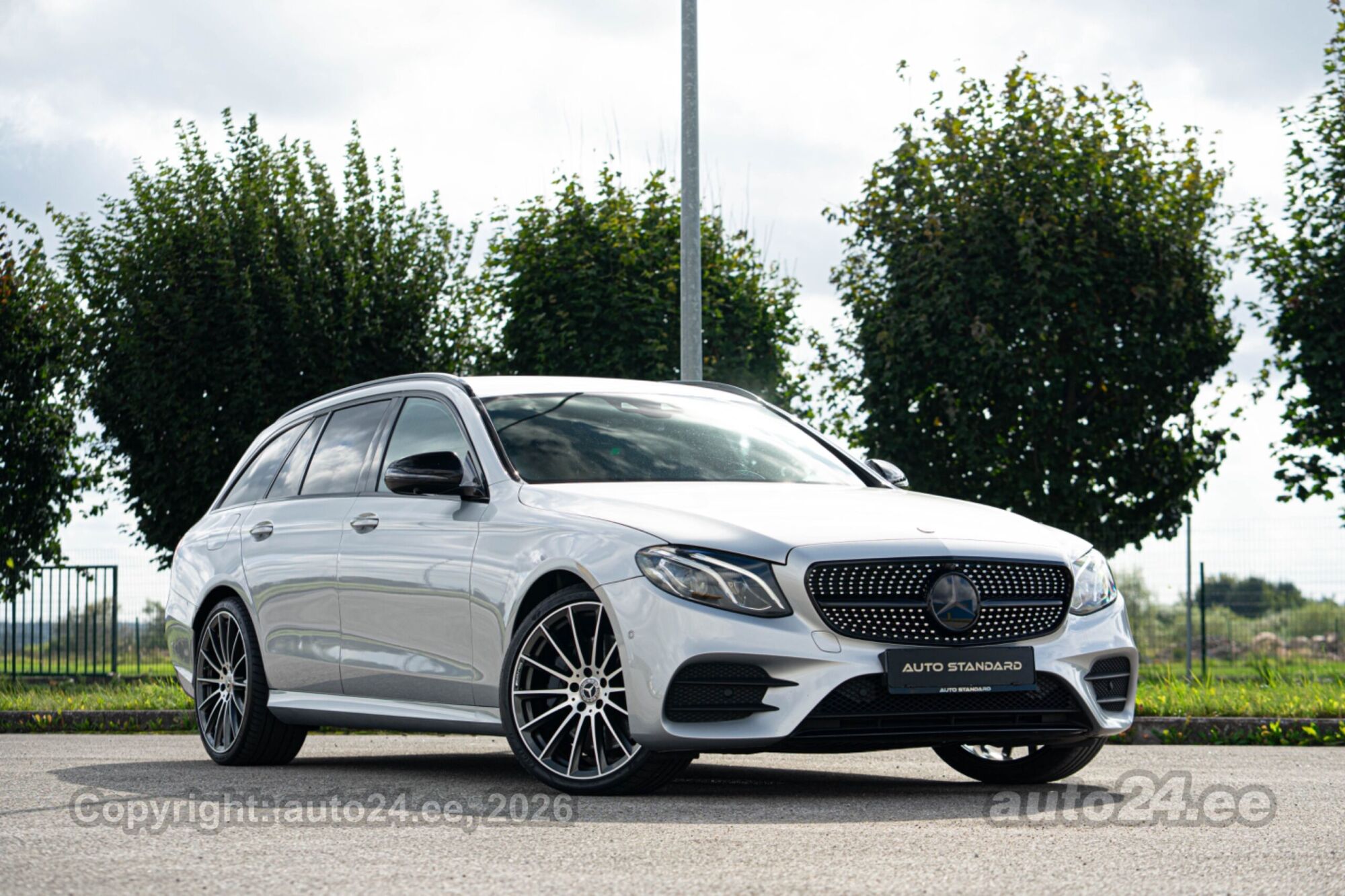 Mercedes-Benz E 400 - 1