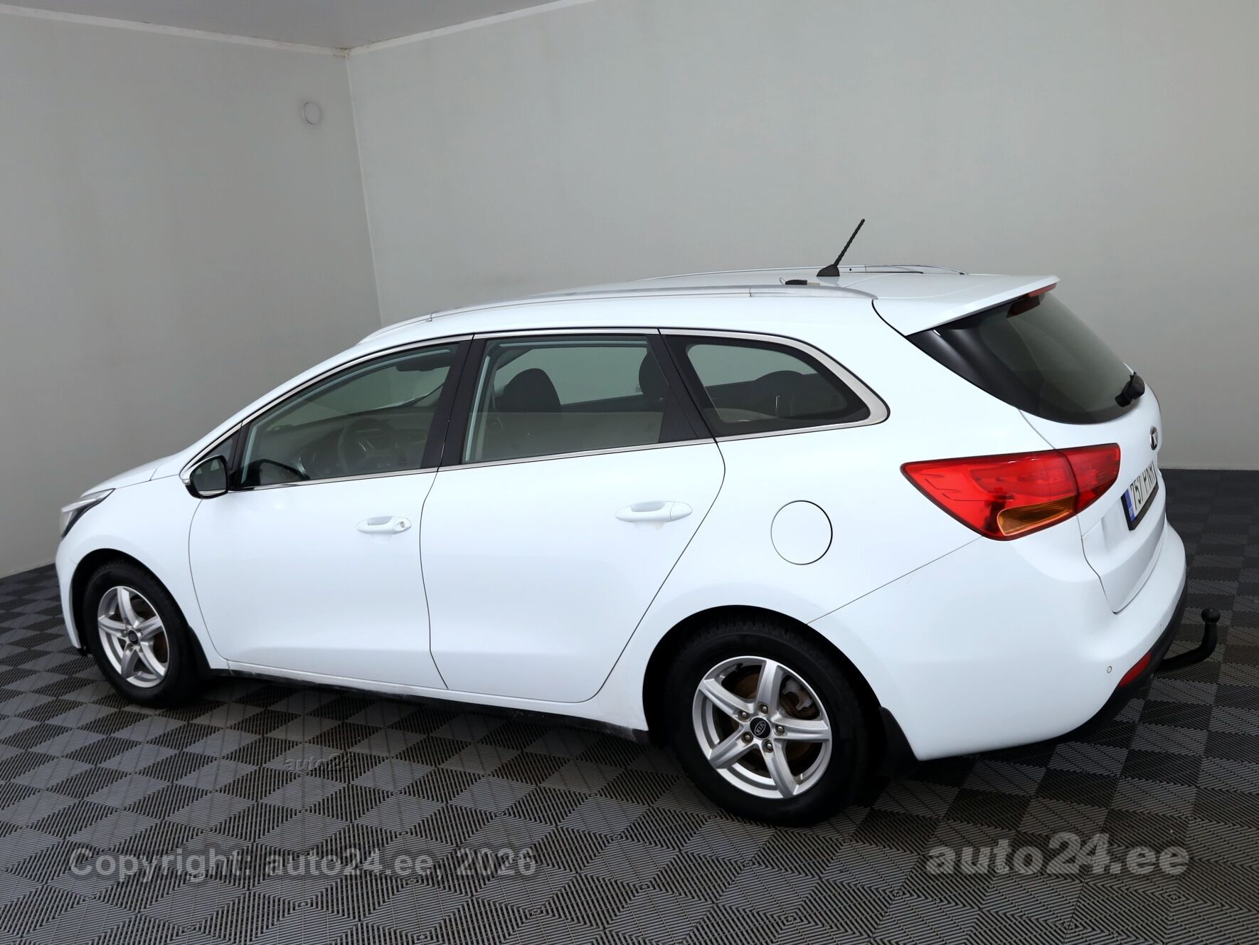 KIA Ceed - 4