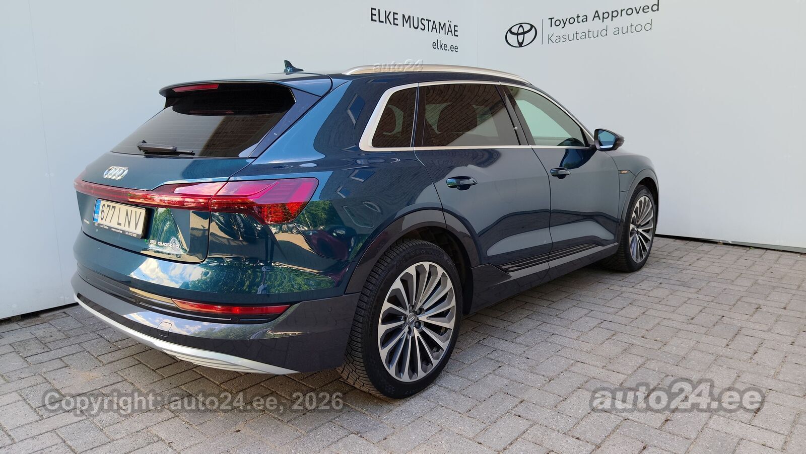 Audi e-tron 158kW 2019, photo 2/10