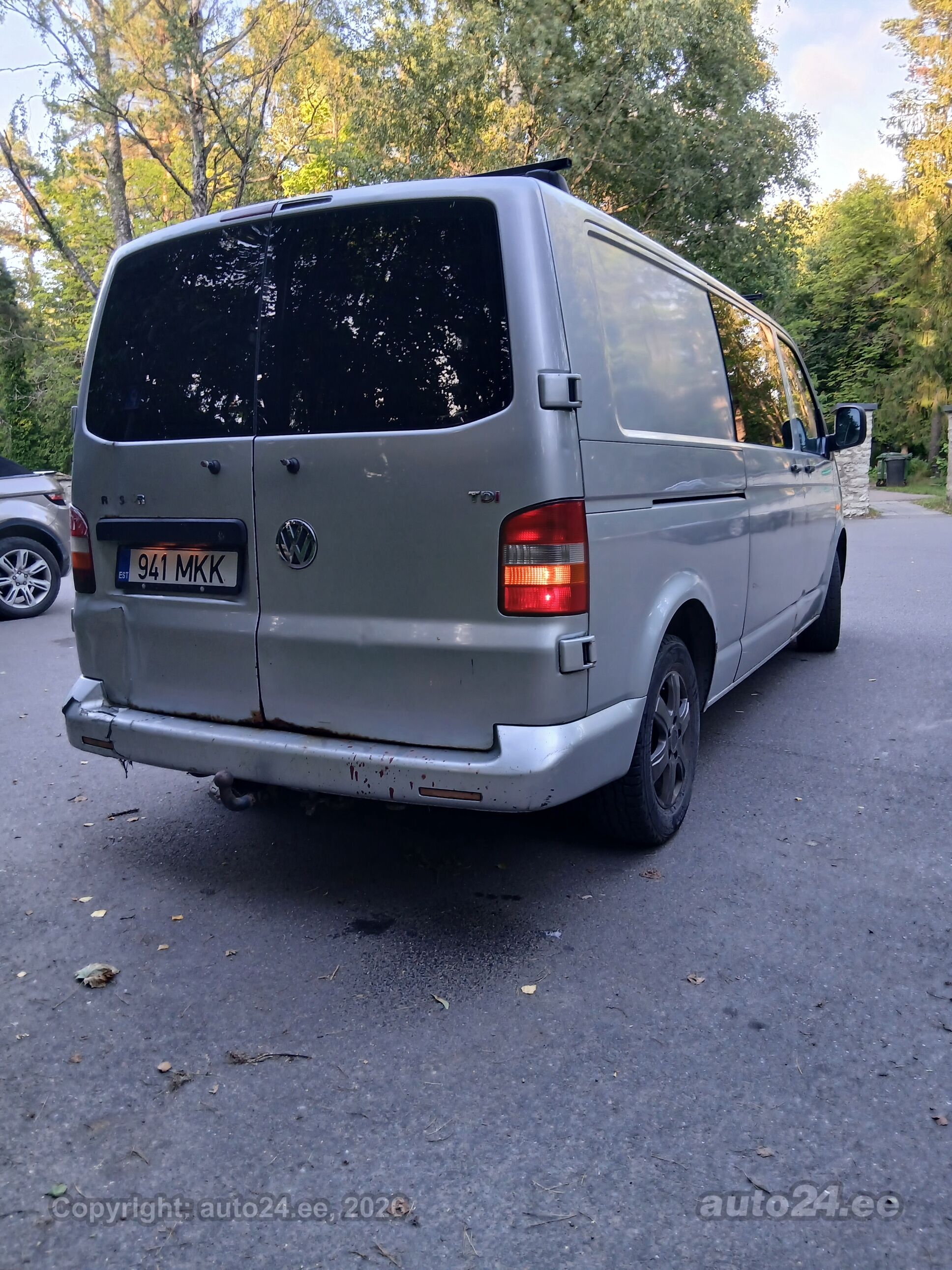 Volkswagen Transporter 2.5 96kW 2007, kuva 4/9