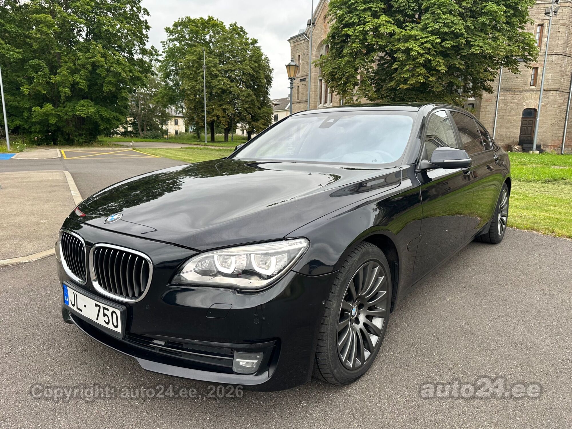BMW 7-sarja 2013, kuva 3/10
