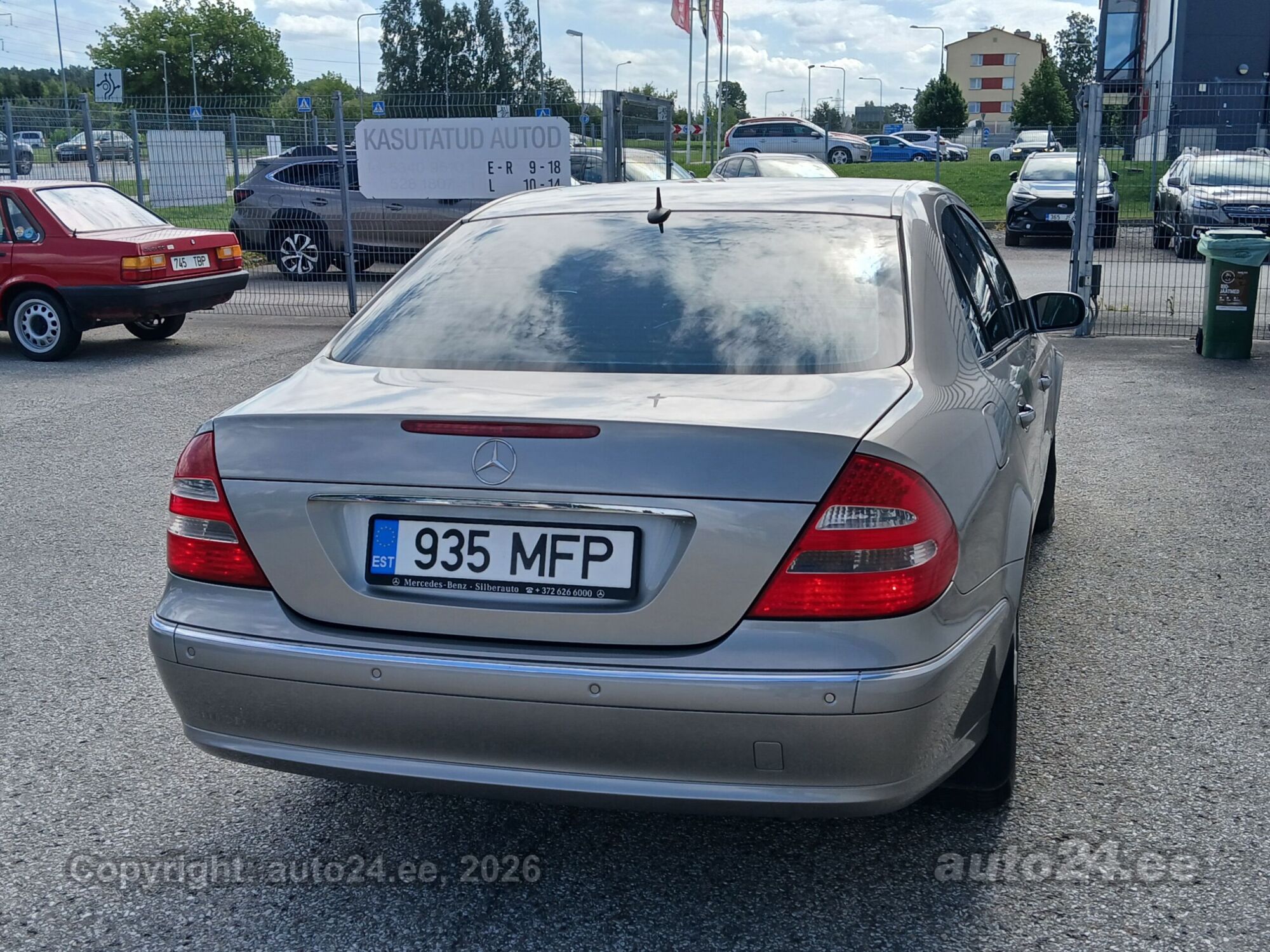 Mercedes-Benz E-sarja 2006, kuva 5/10