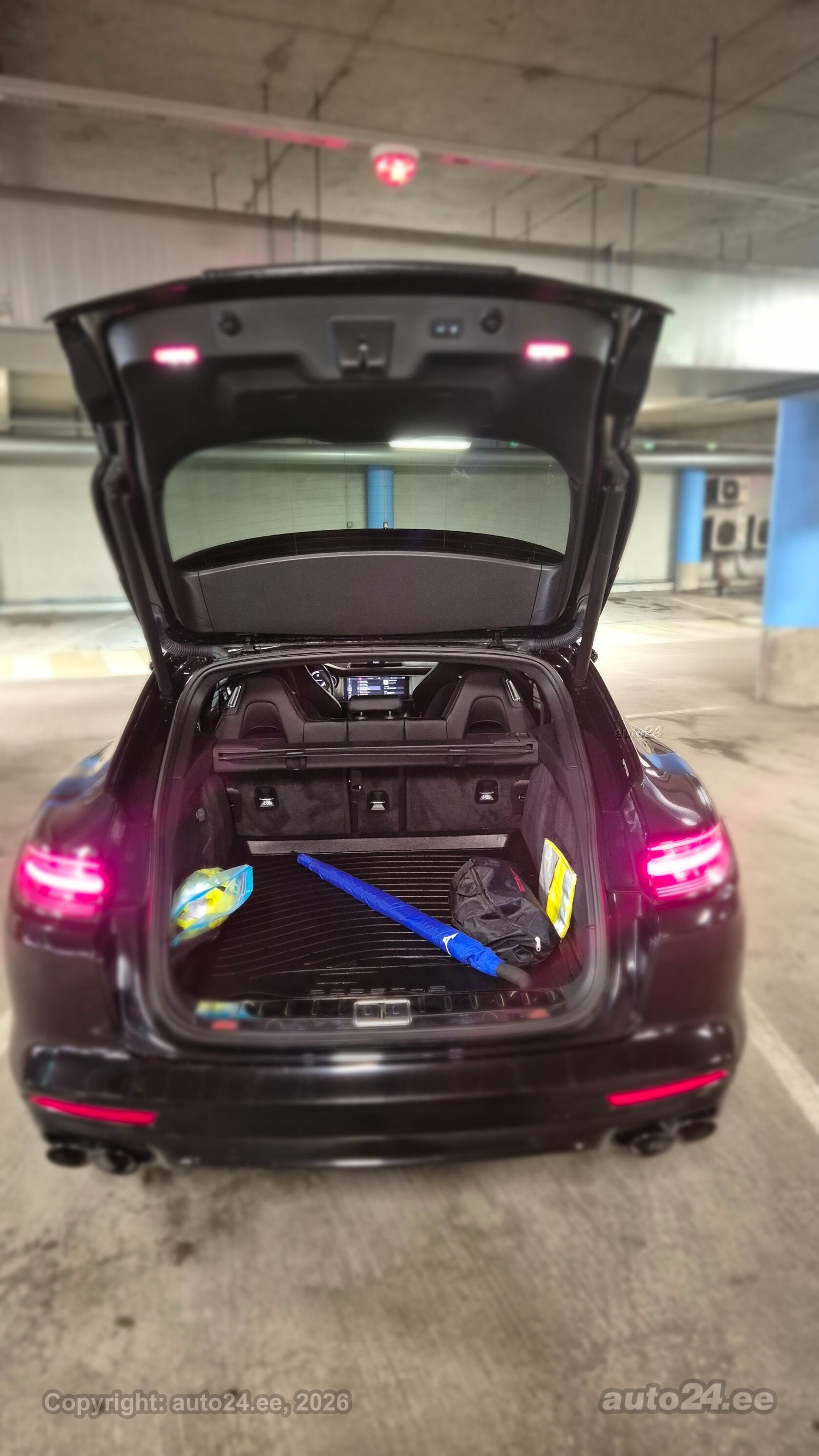 Porsche Panamera - 3
