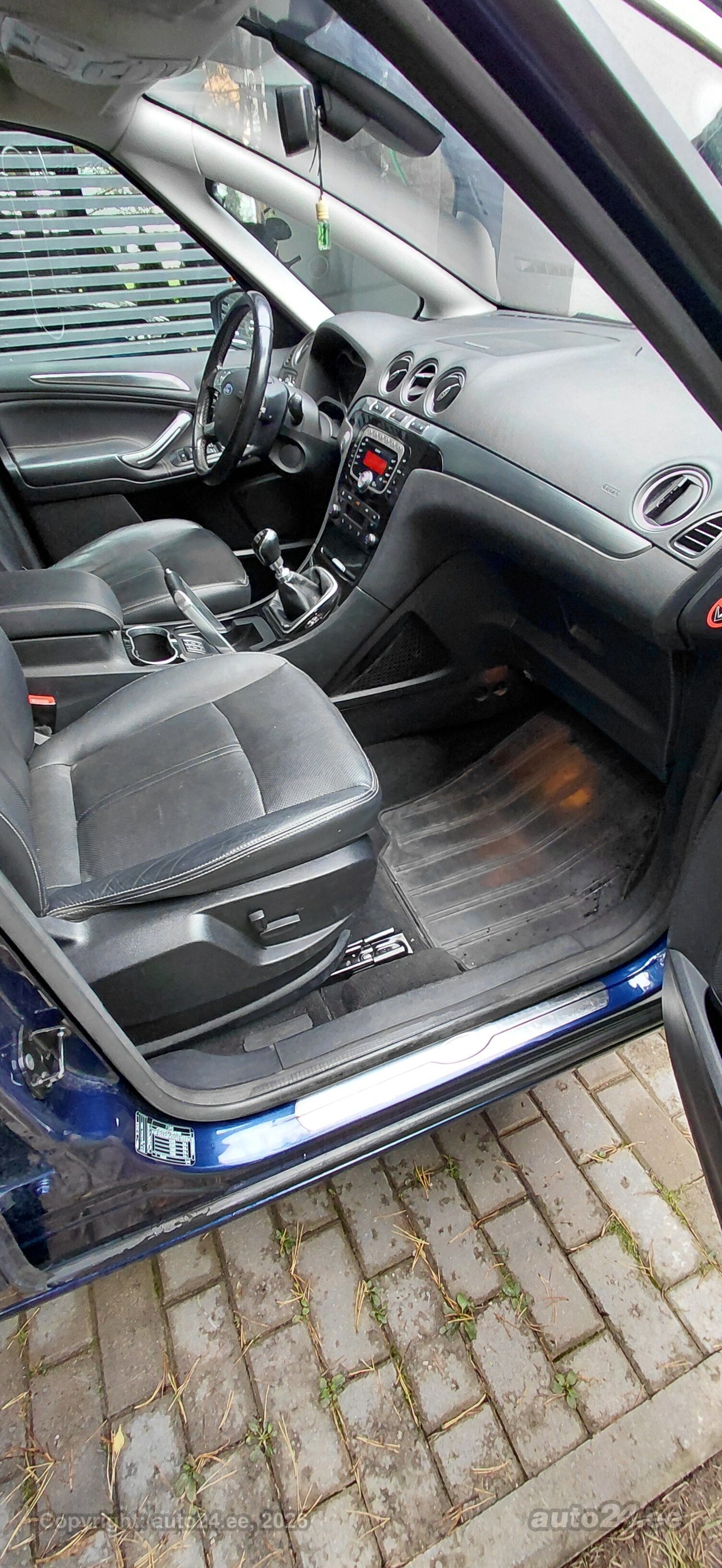 Ford S-max - 8