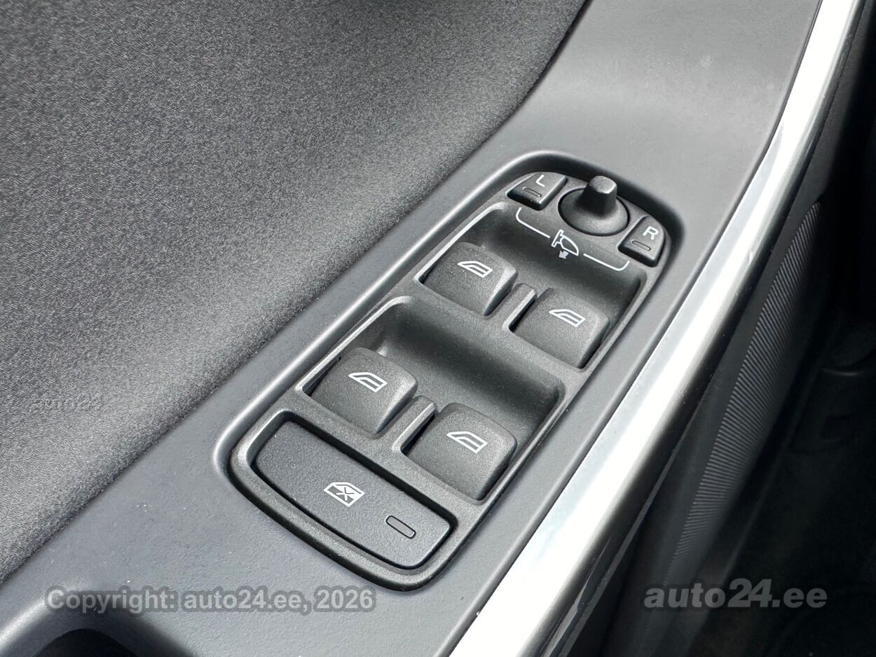 Volvo XC60 2015, photo 5/10