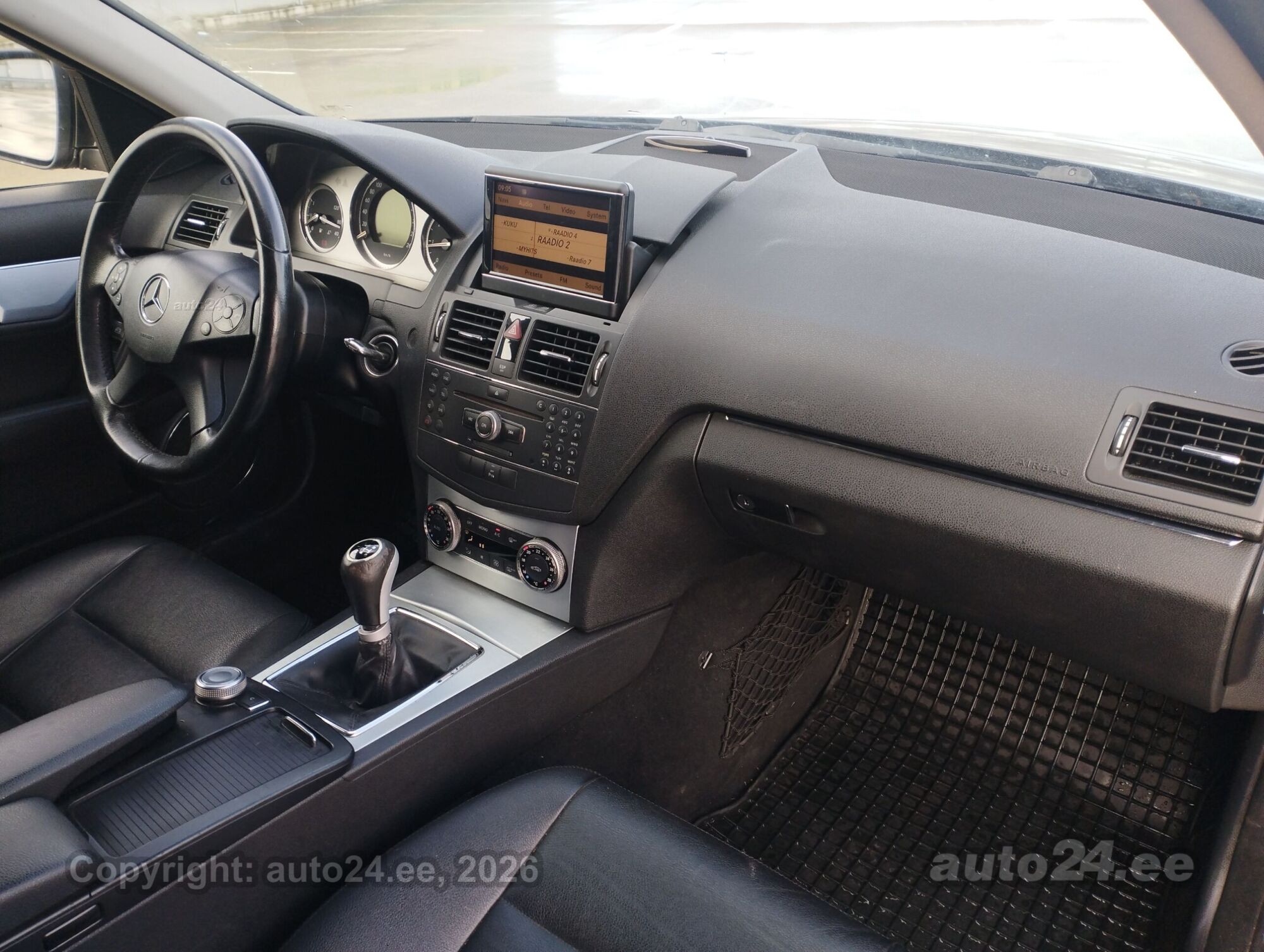 Mercedes-Benz C-Class 2008 — photo 6