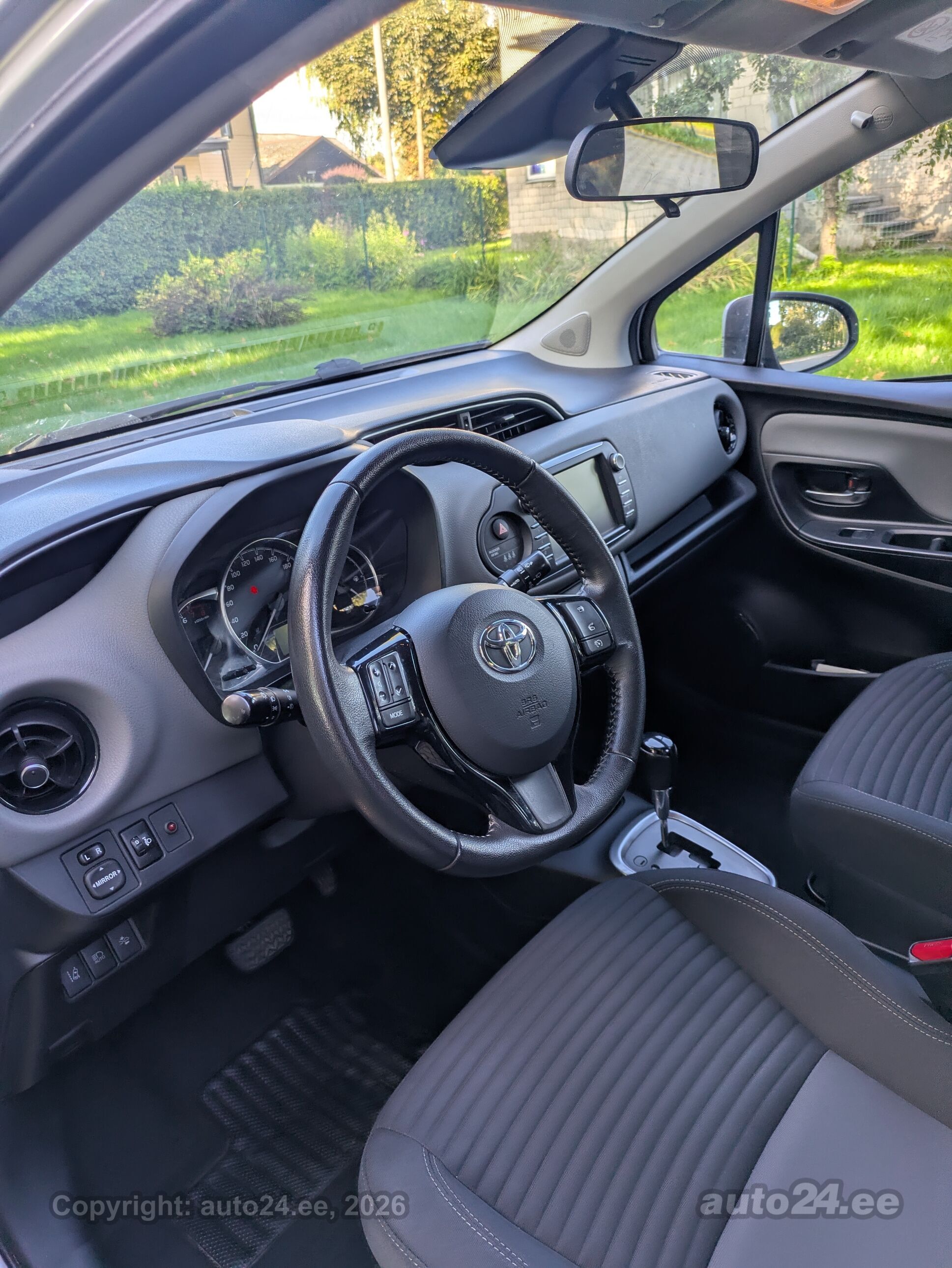 Toyota Yaris - 8