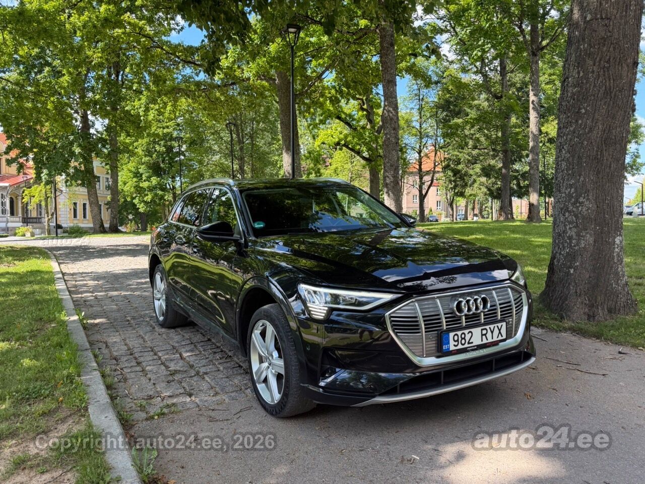 Audi e-tron
