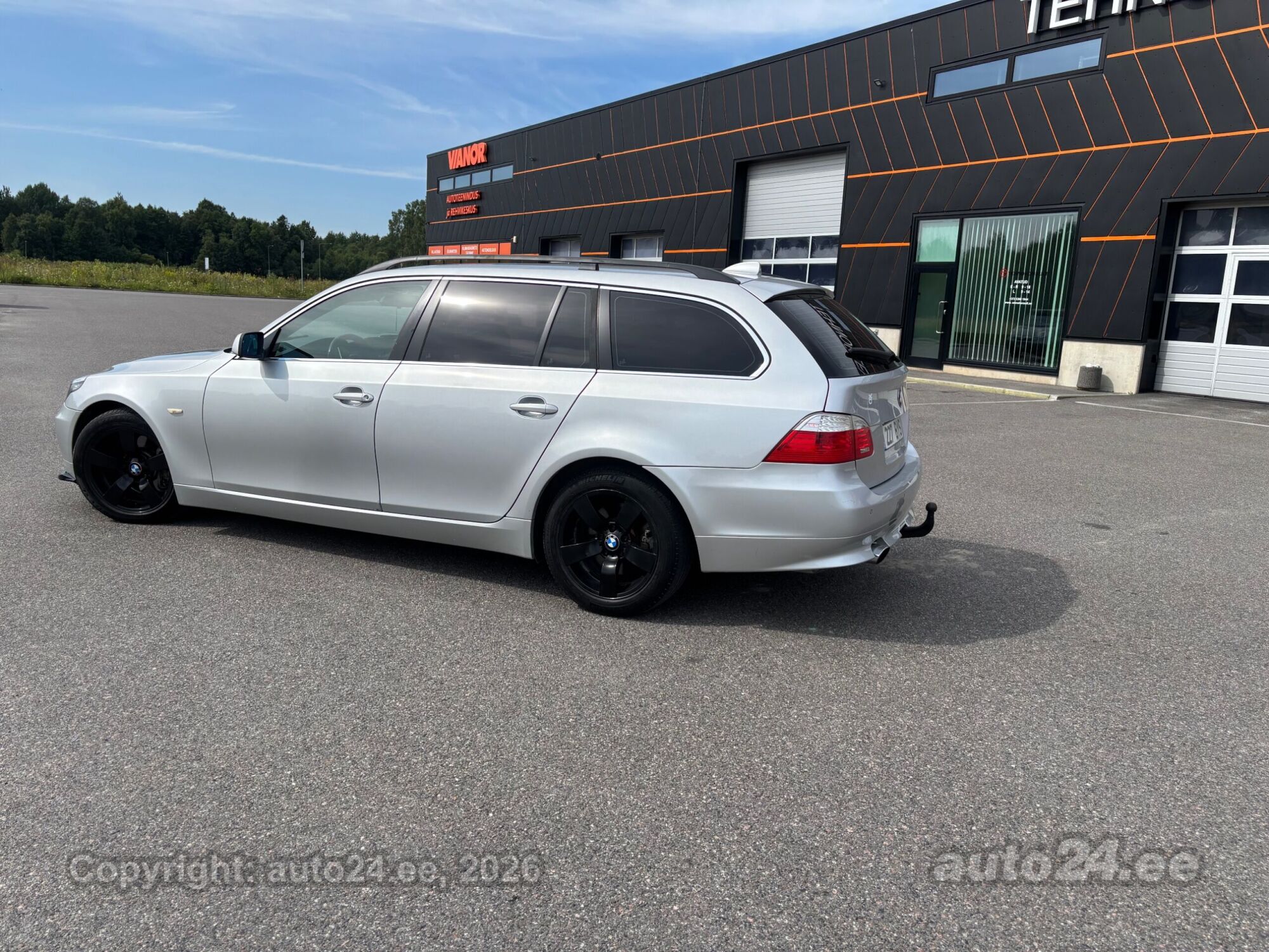 BMW 5-sarja 520 2.0 130kW 2008, photo 5/10