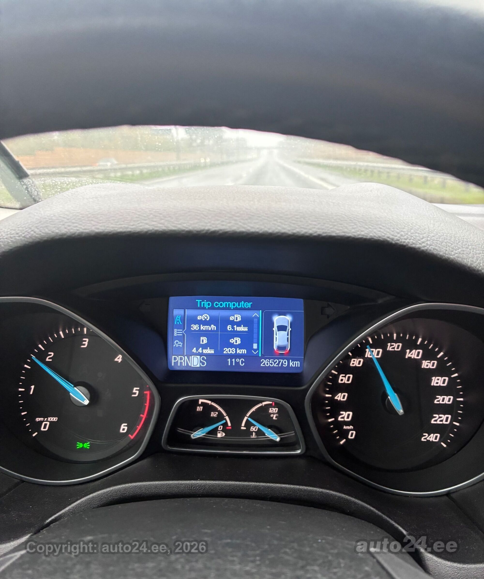 Ford Focus 2013 — photo 29
