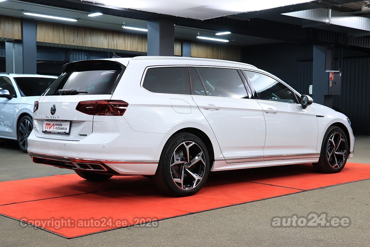 Volkswagen Passat 2022, photo 3/10