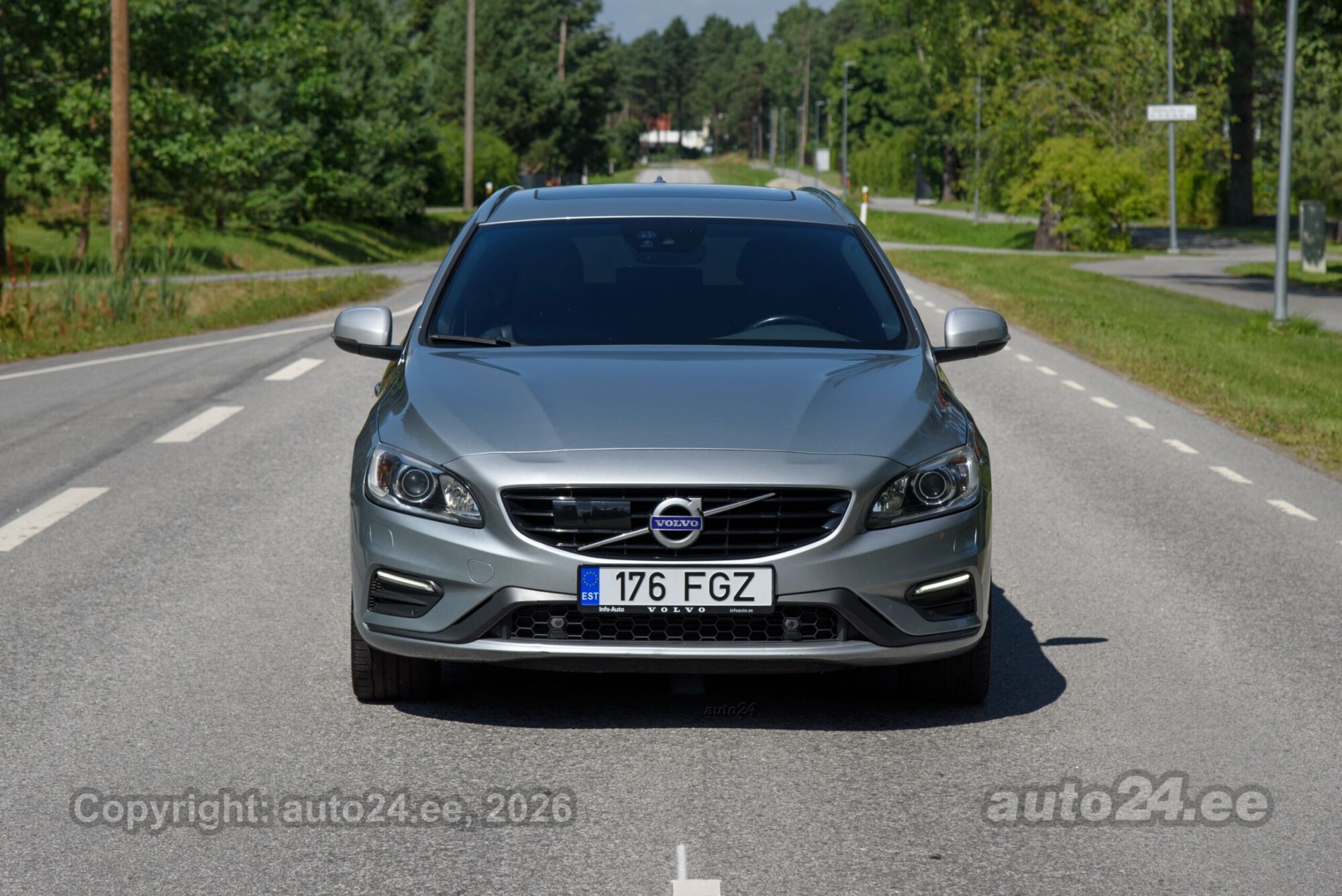 Volvo V60 2015, kuva 2/10