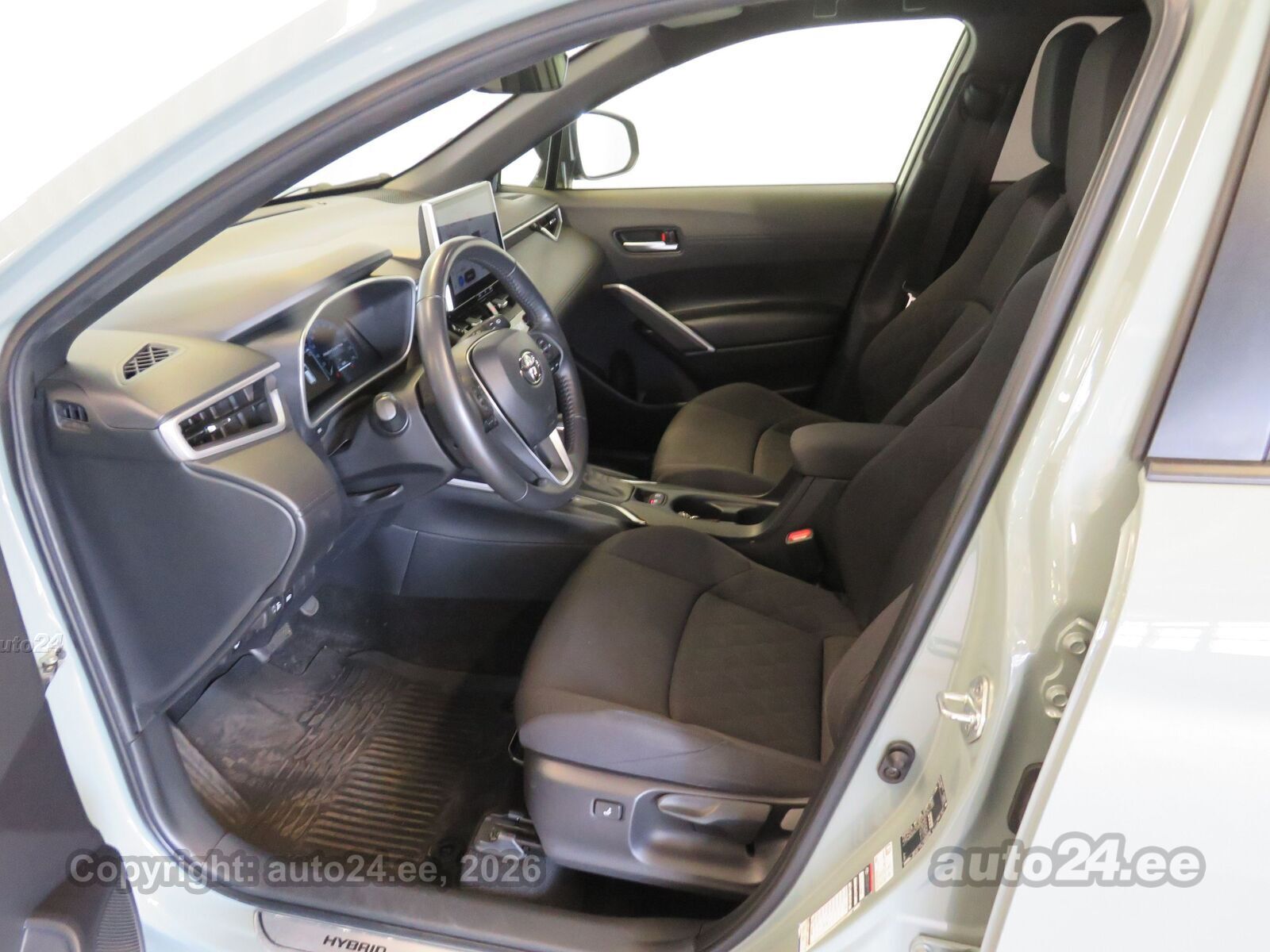 Toyota Corolla Cross Active 112kW 2023, photo 4/7