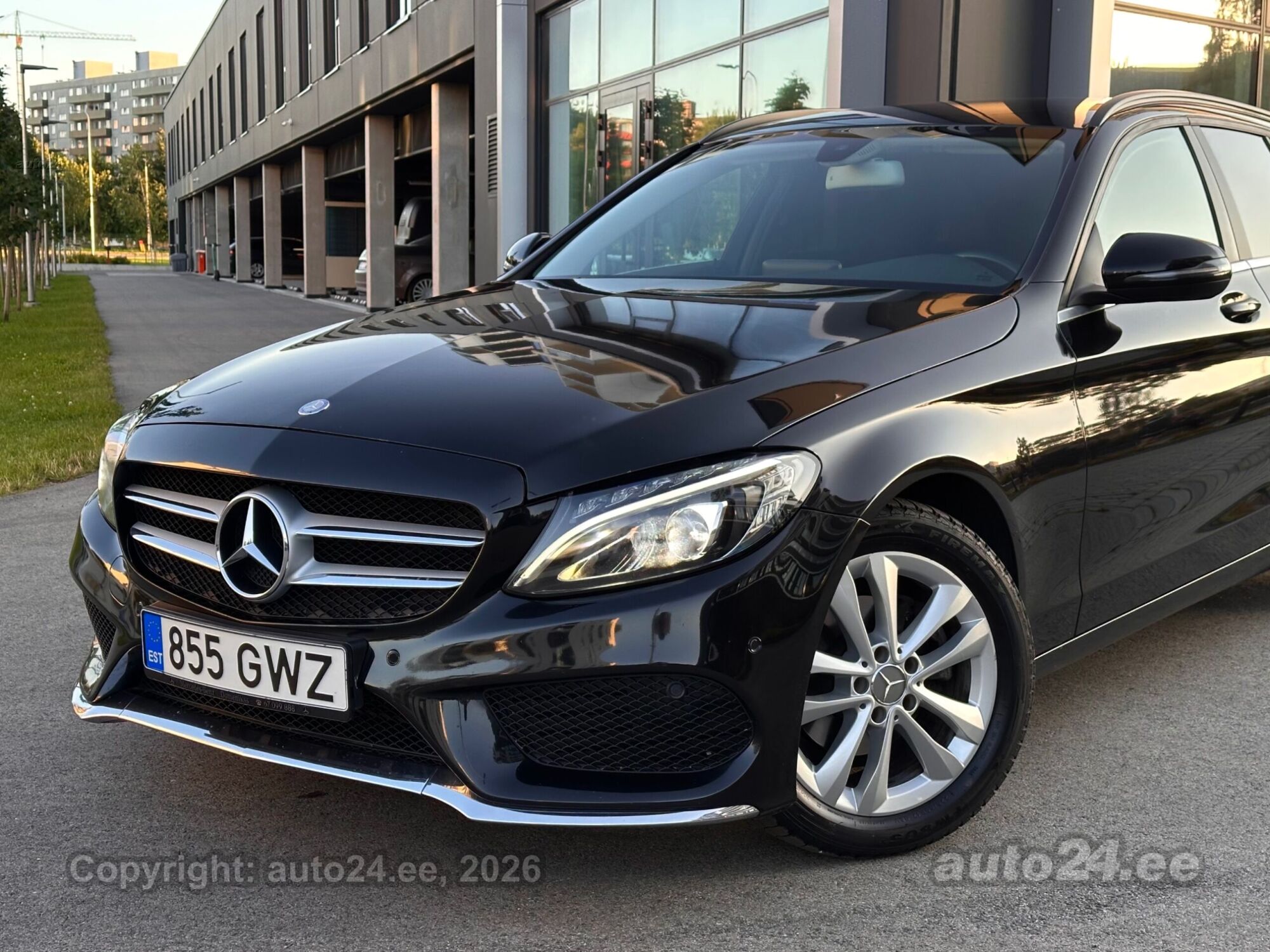Mercedes-Benz C-sarja 2015, photo 4/10