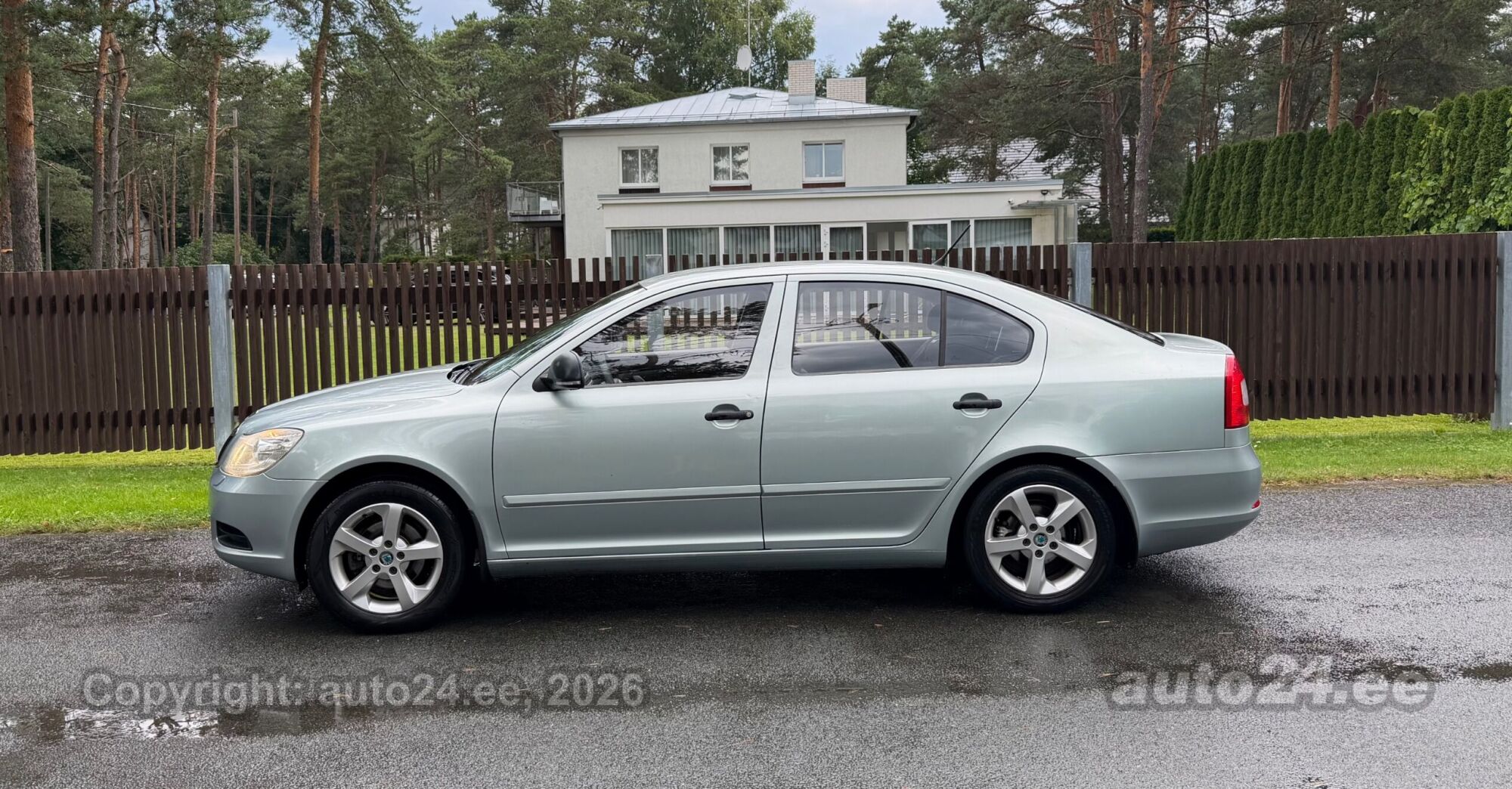 Skoda Octavia 1.2 77kW 2011, kuva 5/10