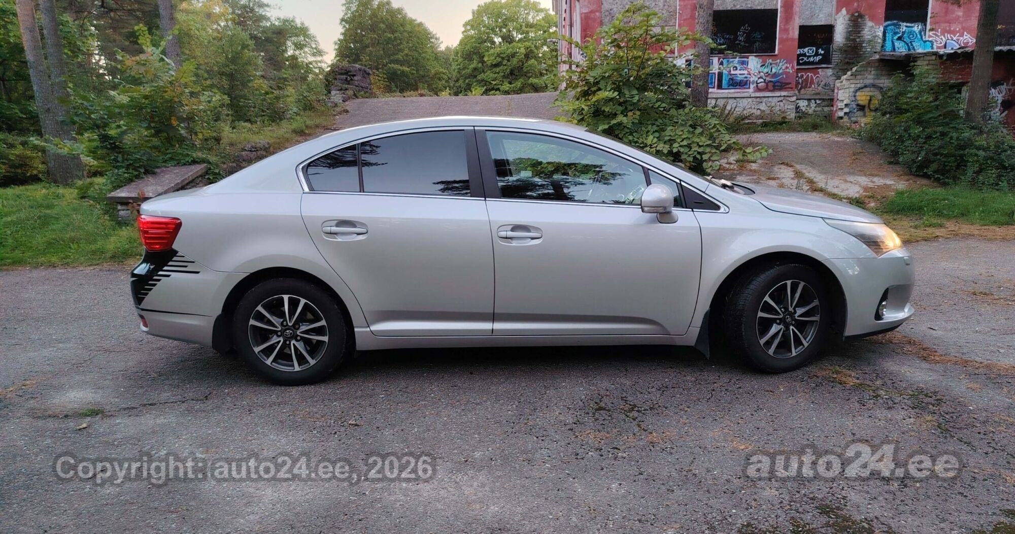 Toyota Avensis - 6