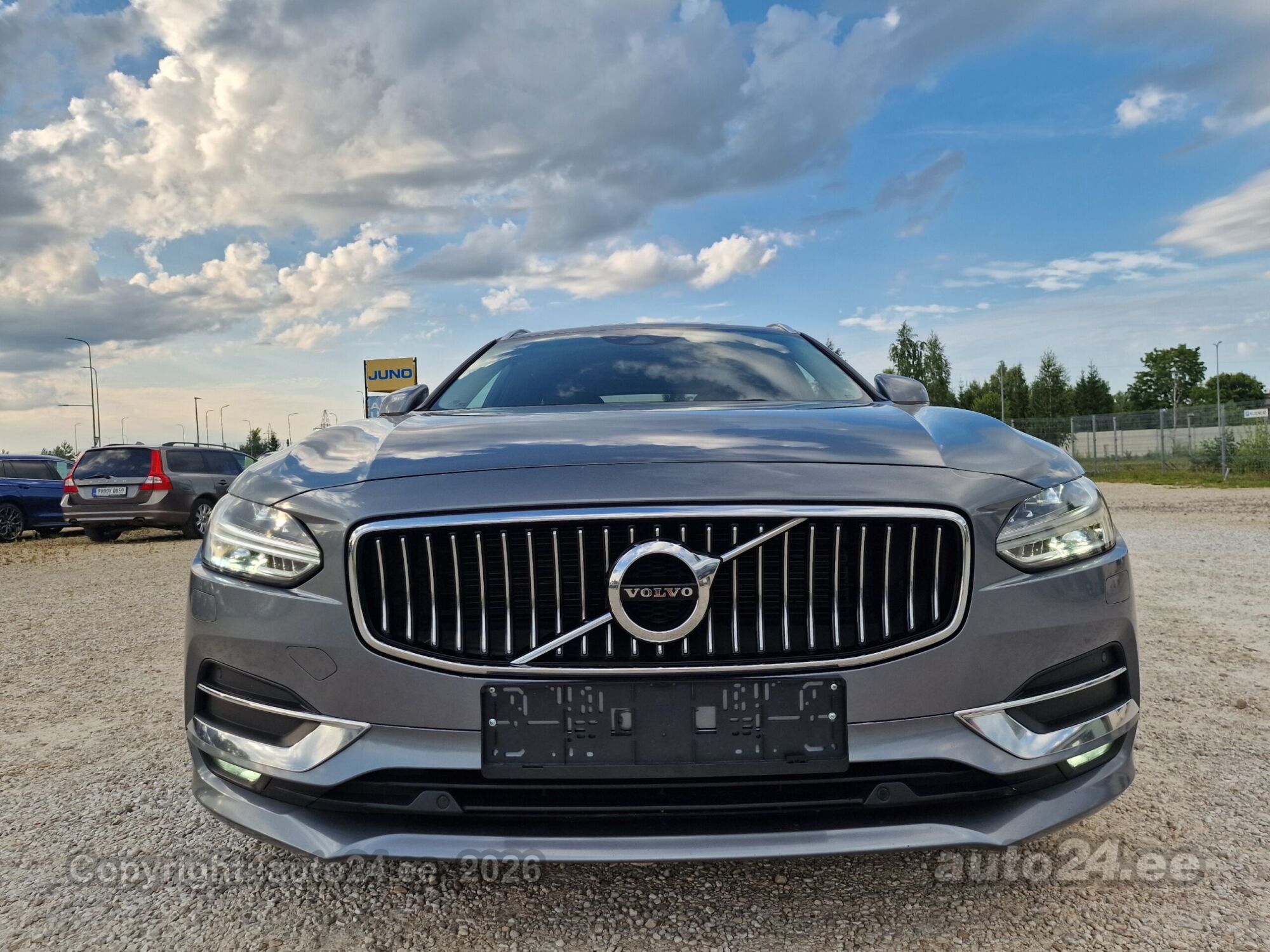 Volvo V90