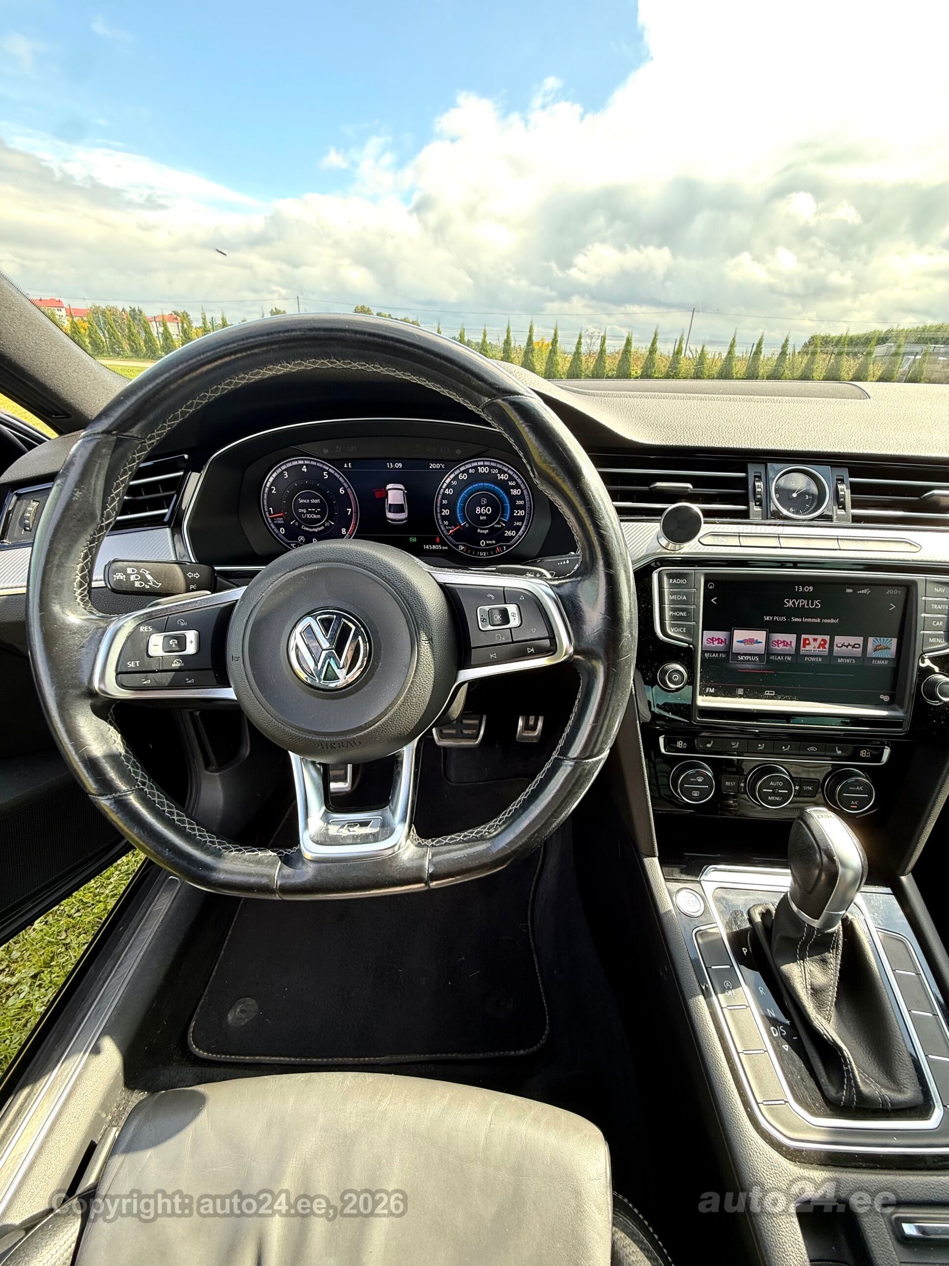 Volkswagen Passat - 10