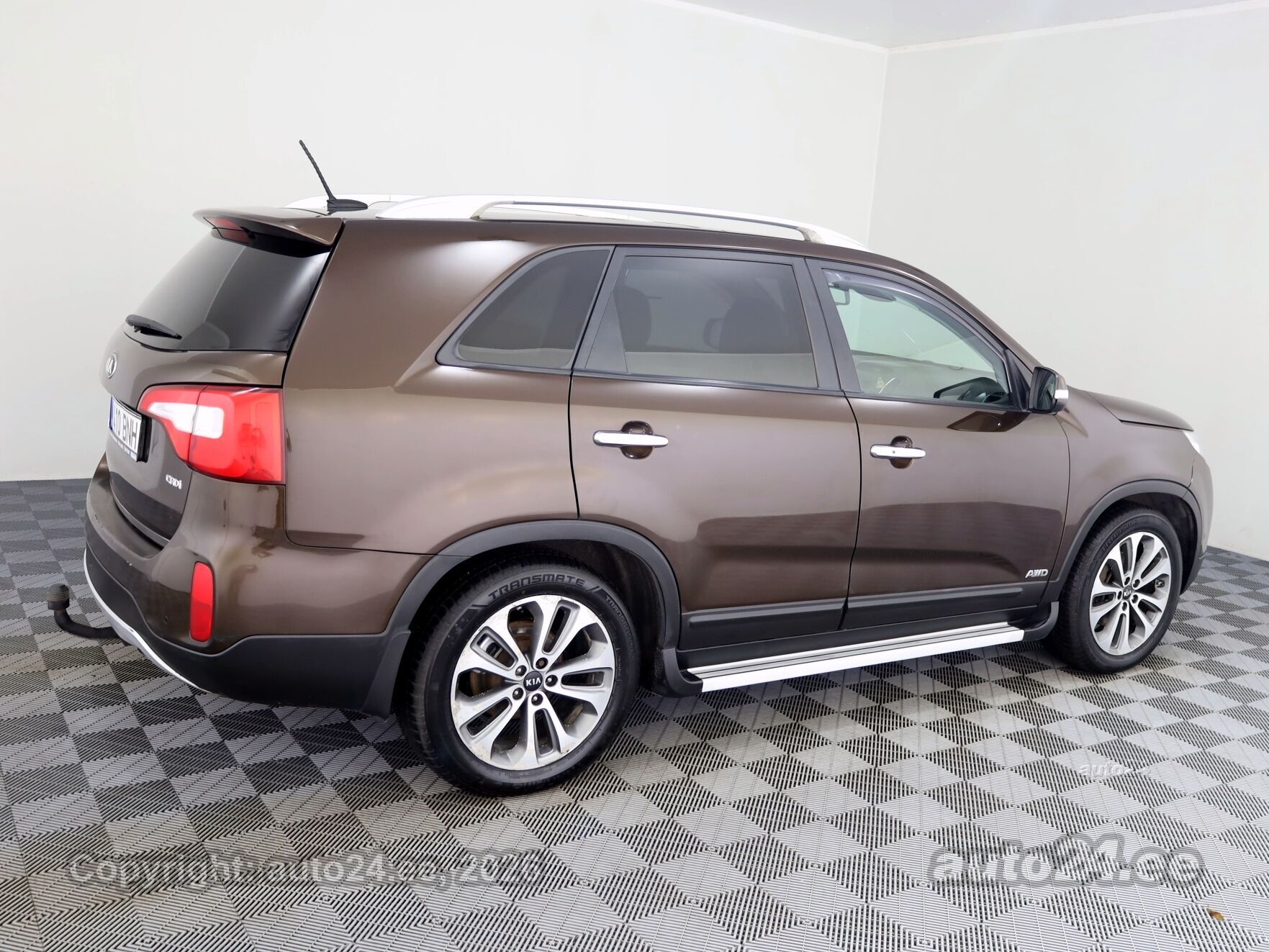 Kia Sorento 2014 — interior