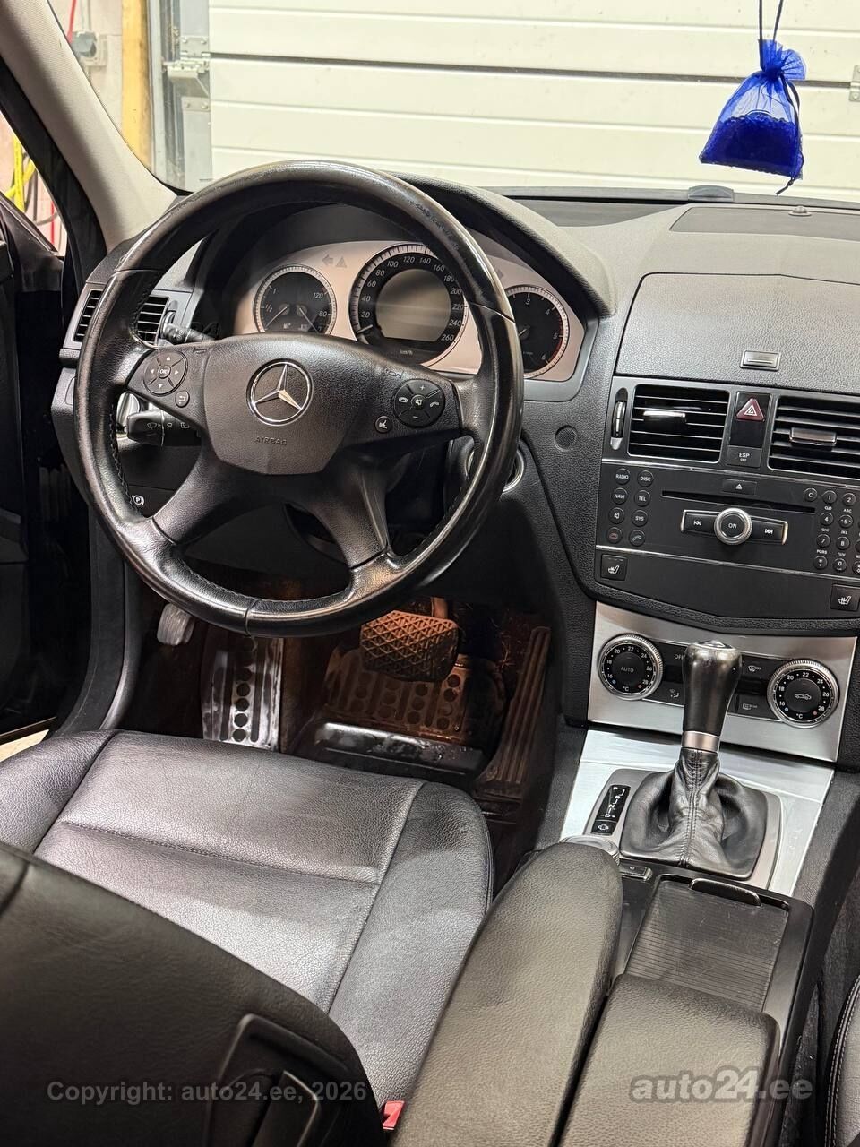 Mercedes-Benz C-Class 2008 — photo 6