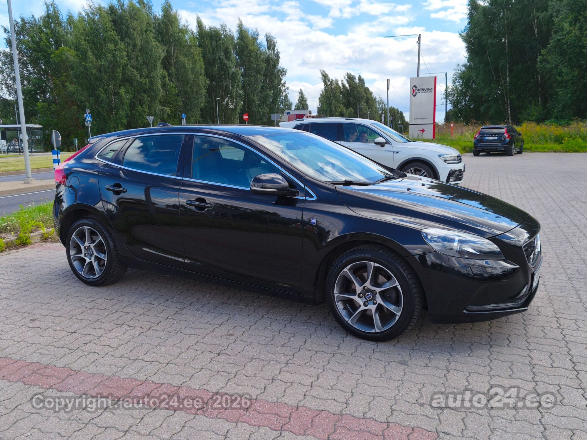 Volvo V40 Ocean Race Edition D2 88kW 2016, kuva 2/10