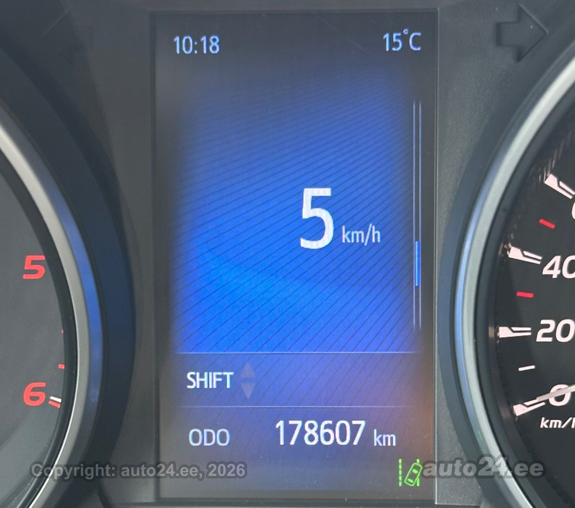 Toyota Avensis - 12