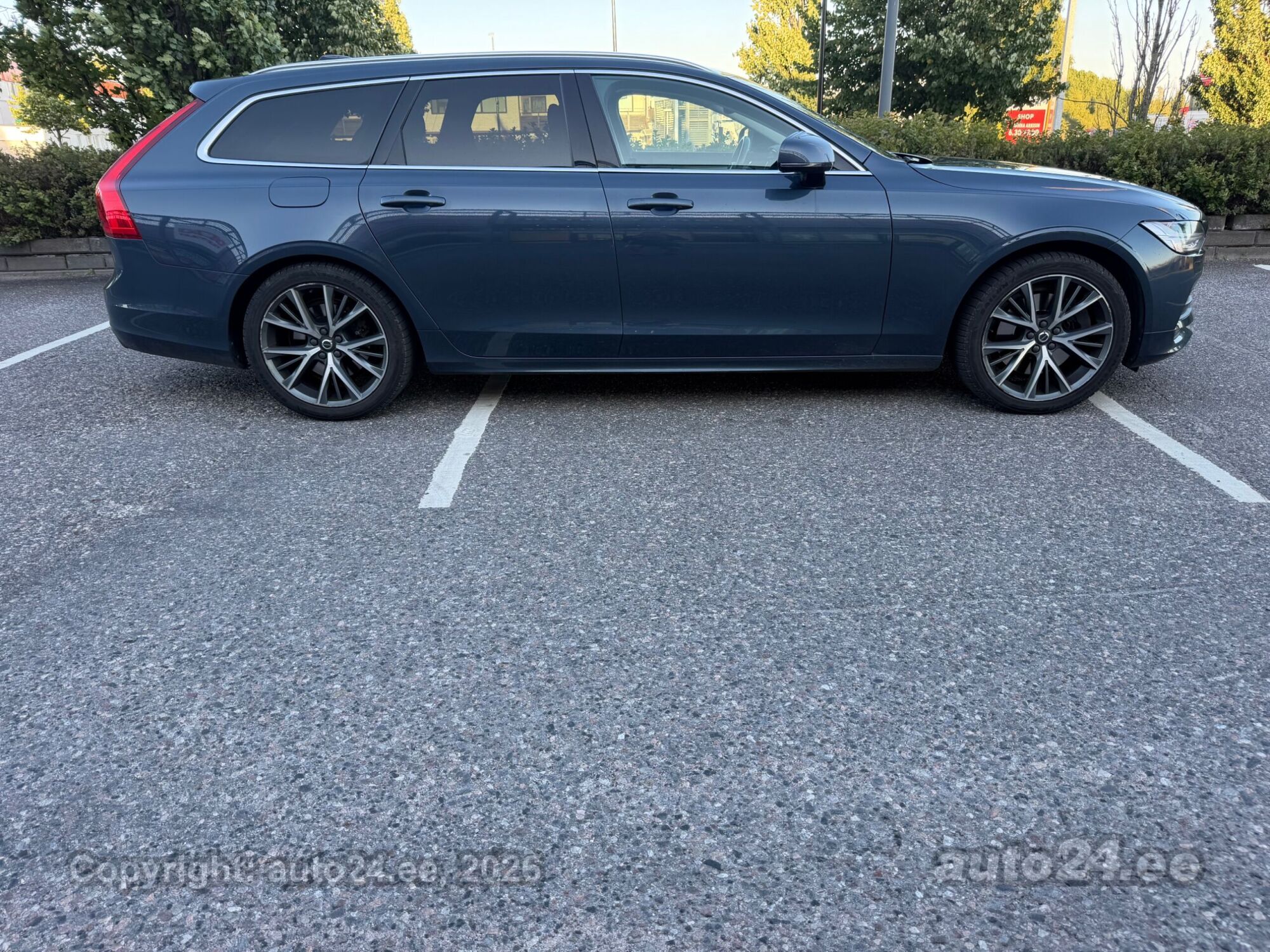 Volvo V90 2.0 140kW 2018, photo 2/9