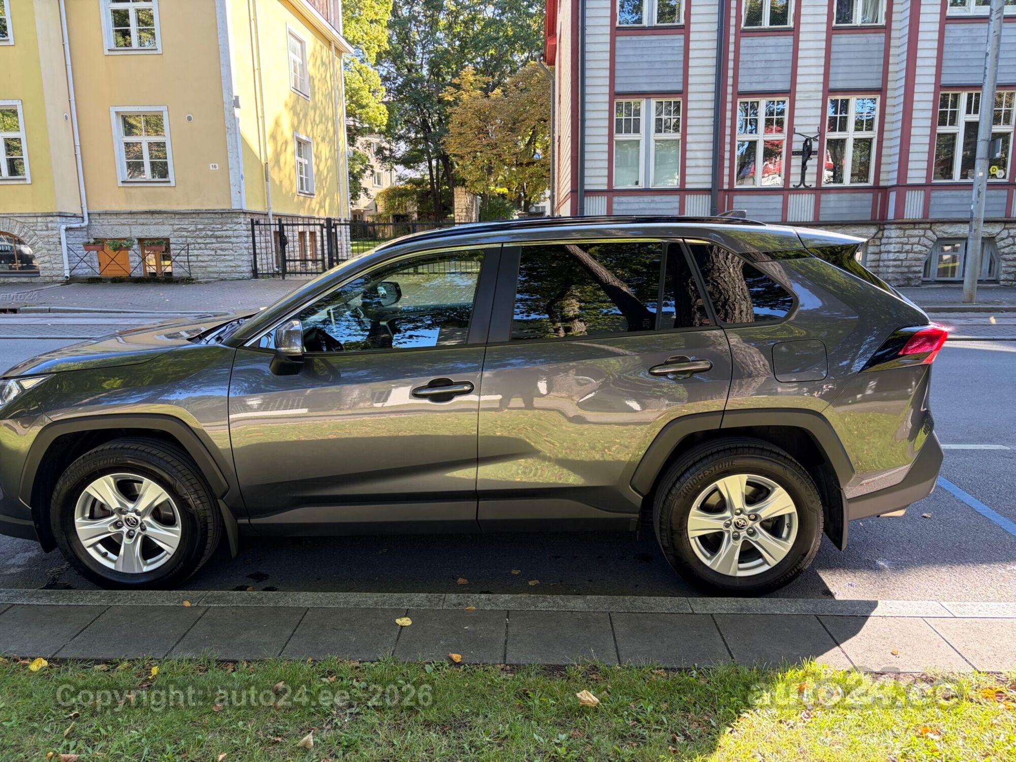Toyota RAV4 - 4