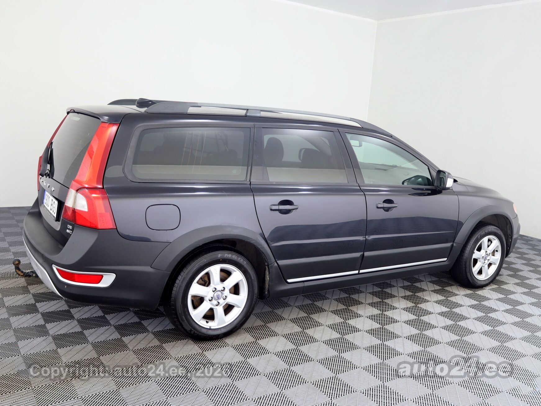 Volvo XC70 2008 — interior