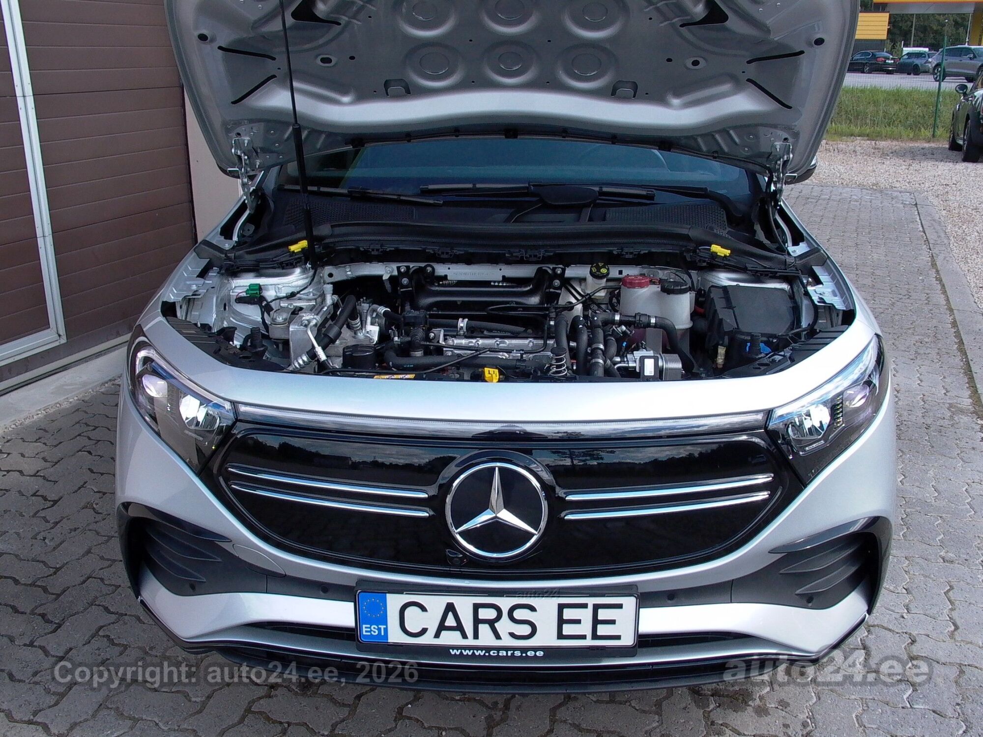Mercedes-Benz EQA 250+ AMG Styling 140kW 2023, kuva 7/10