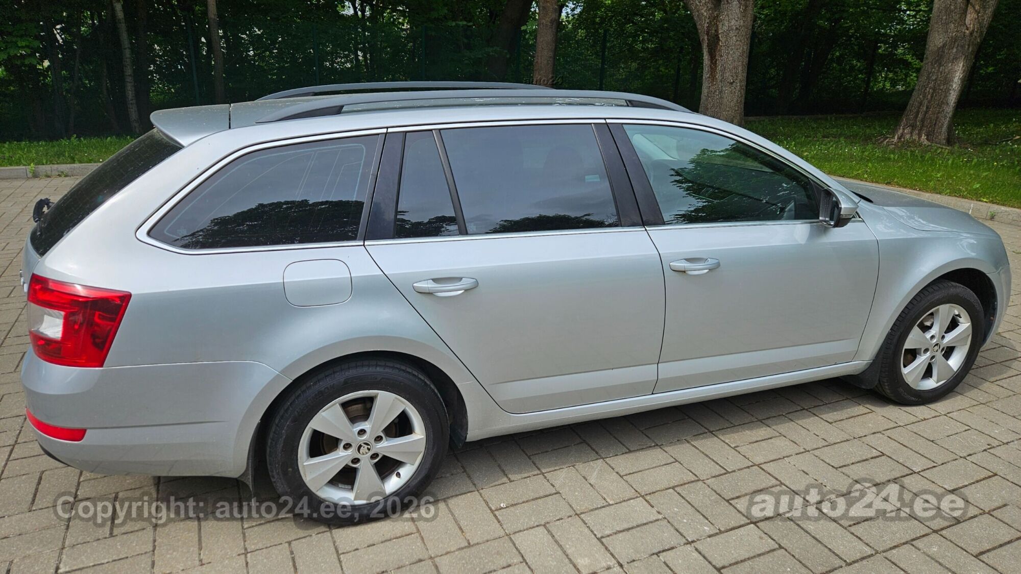 Skoda Octavia 1.6 77kW 2015, photo 3/8