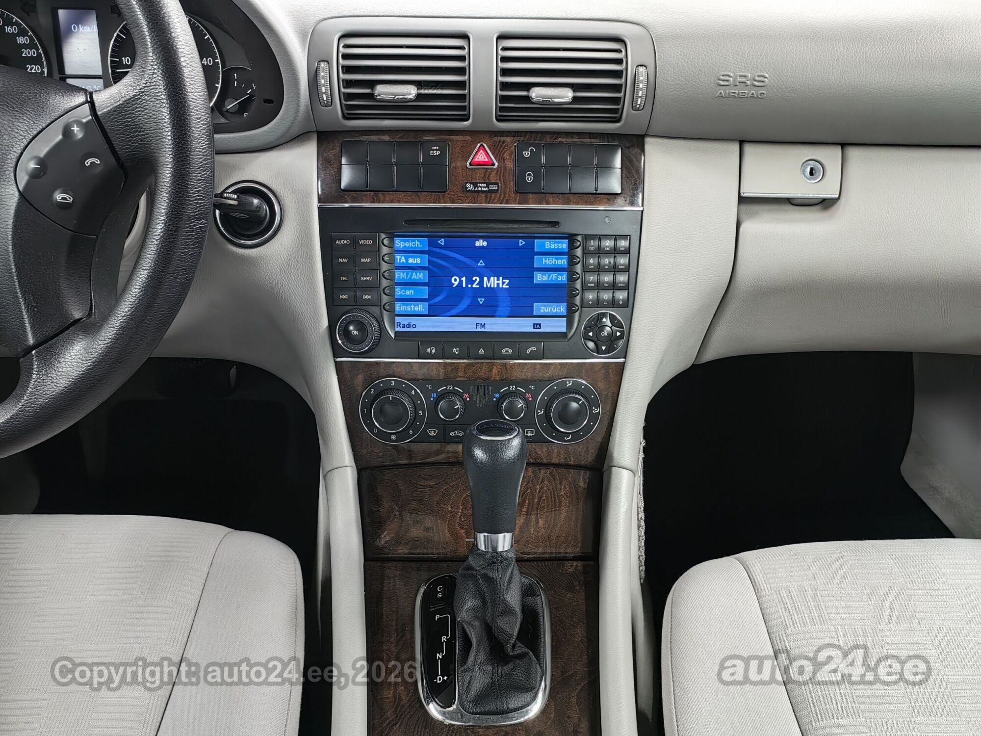 Mercedes-Benz C-Class 2005 — photo 8