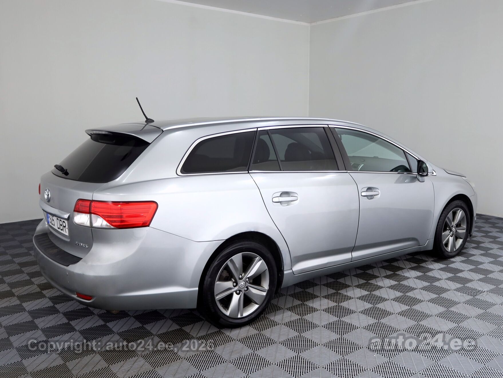 Toyota Avensis - 3