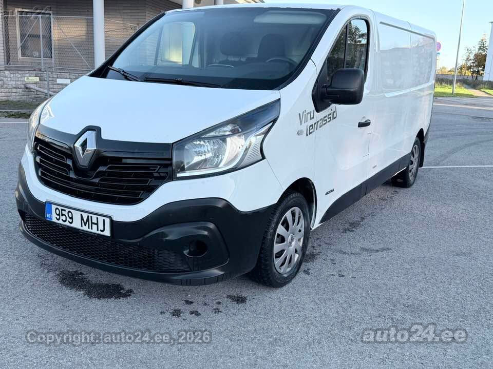 Renault Trafic 2015 — вигляд ззаду
