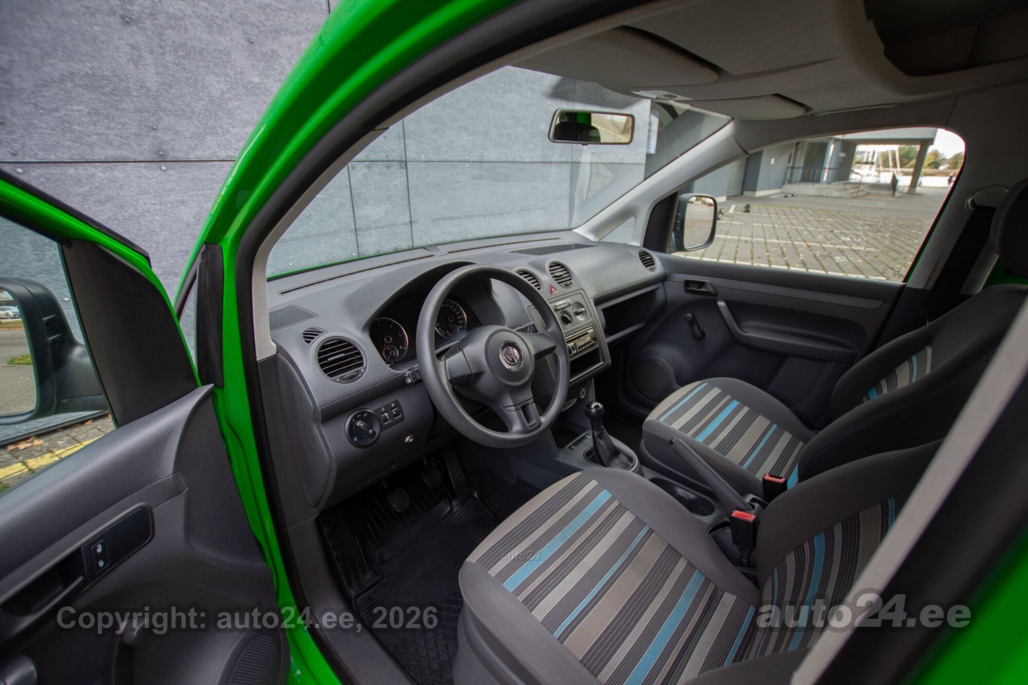 Volkswagen Caddy 2011 — photo 8