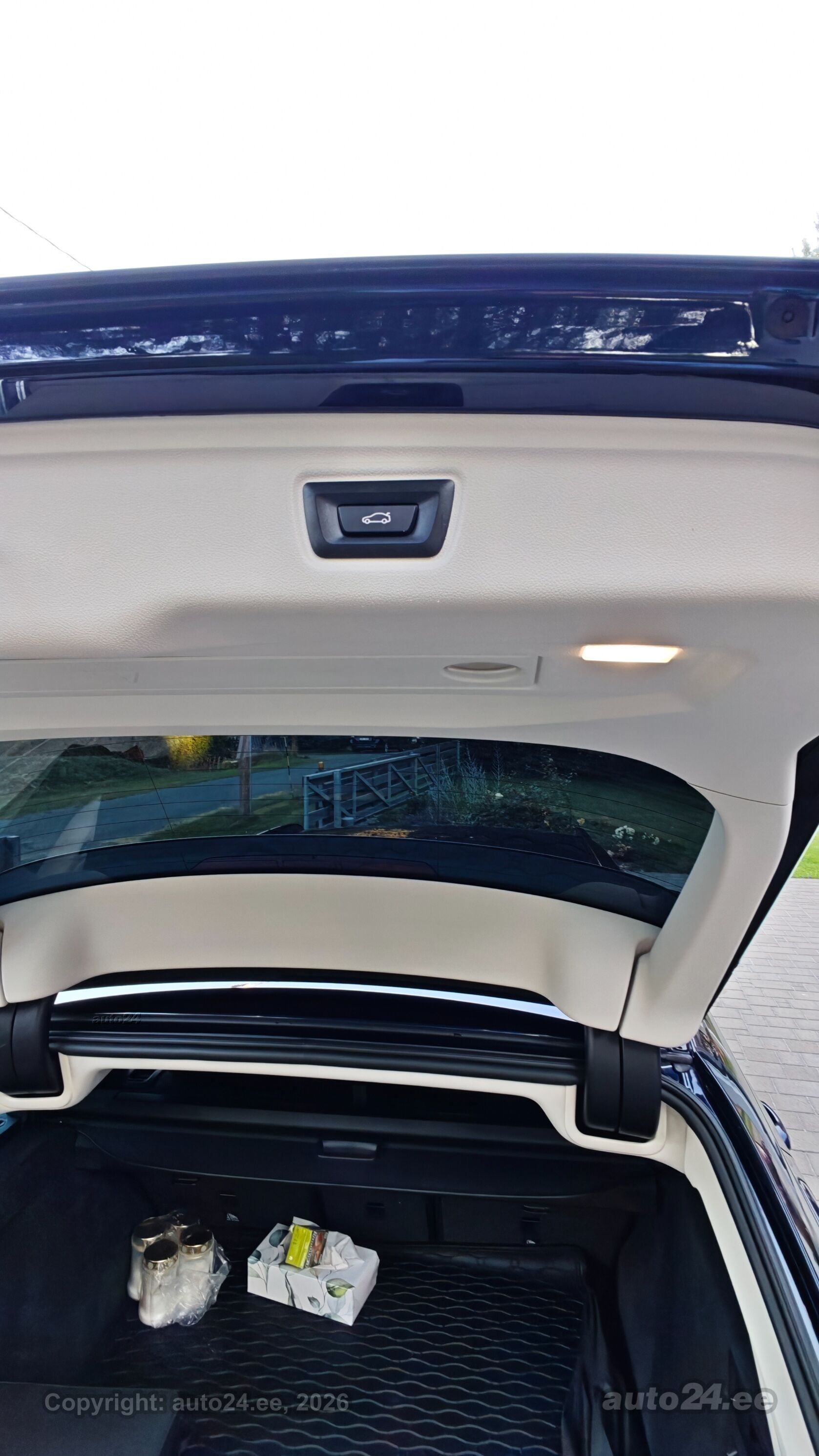 BMW 3-sarja 320 e PLUG-IN Hybrid 150kW 2024, kuva 6/10