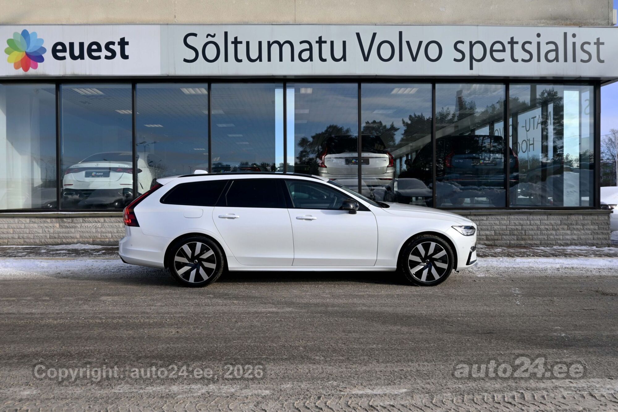 Volvo V90 2025, kuva 7/10