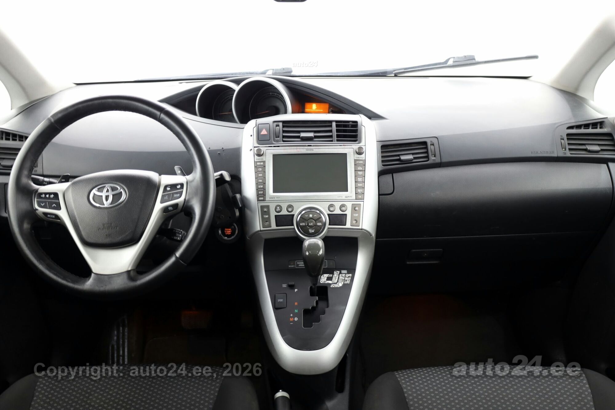 Toyota Verso 2011, photo 5/9