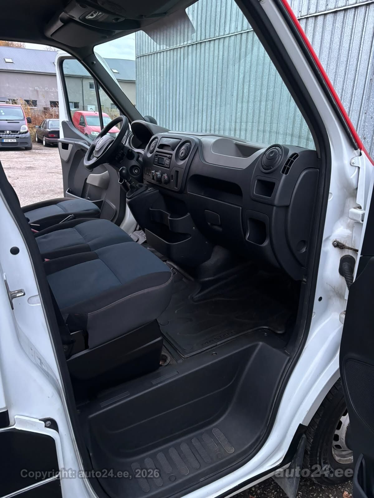 Renault Master 2015 — photo 12
