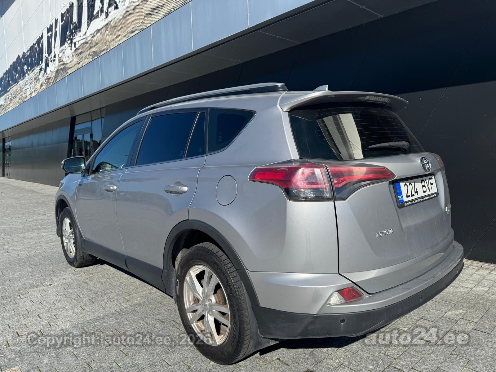 Toyota RAV4 - 7