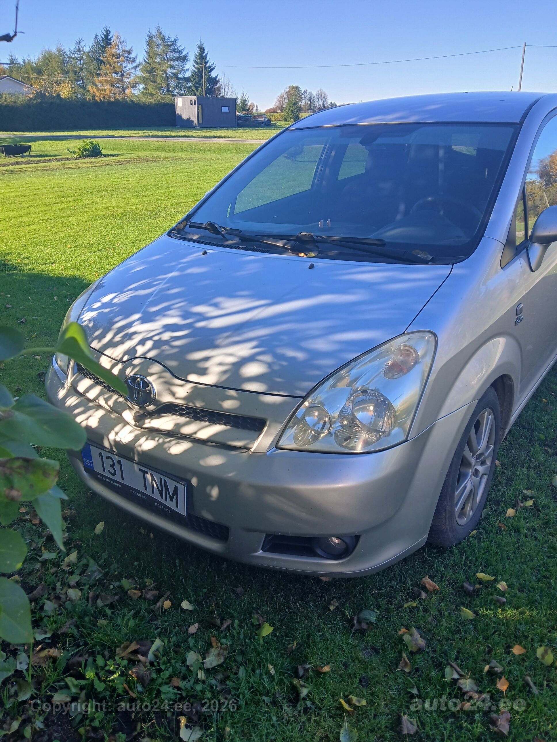 Toyota Corolla Verso, 2004