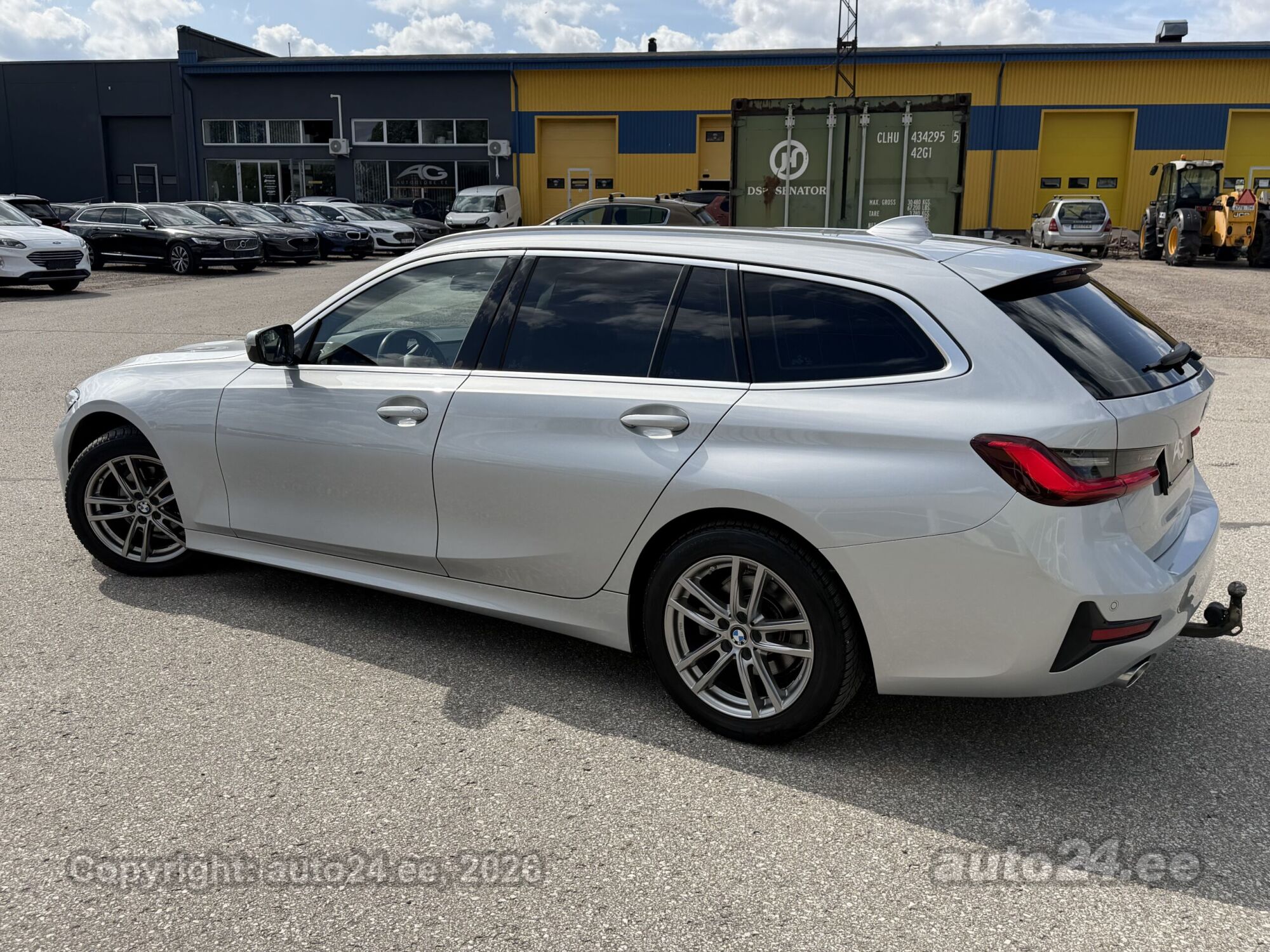 BMW 3-sarja 2021, kuva 2/10