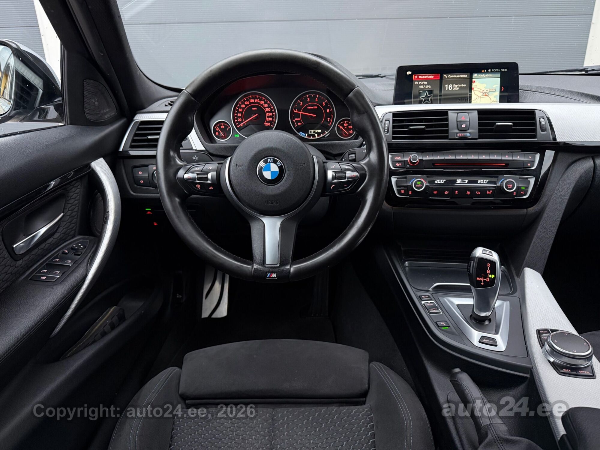 BMW 330 - 11