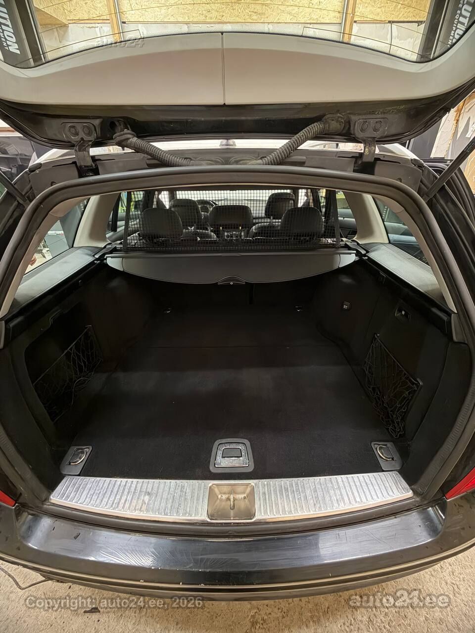 Mercedes-Benz C-Class 2008 — photo 8